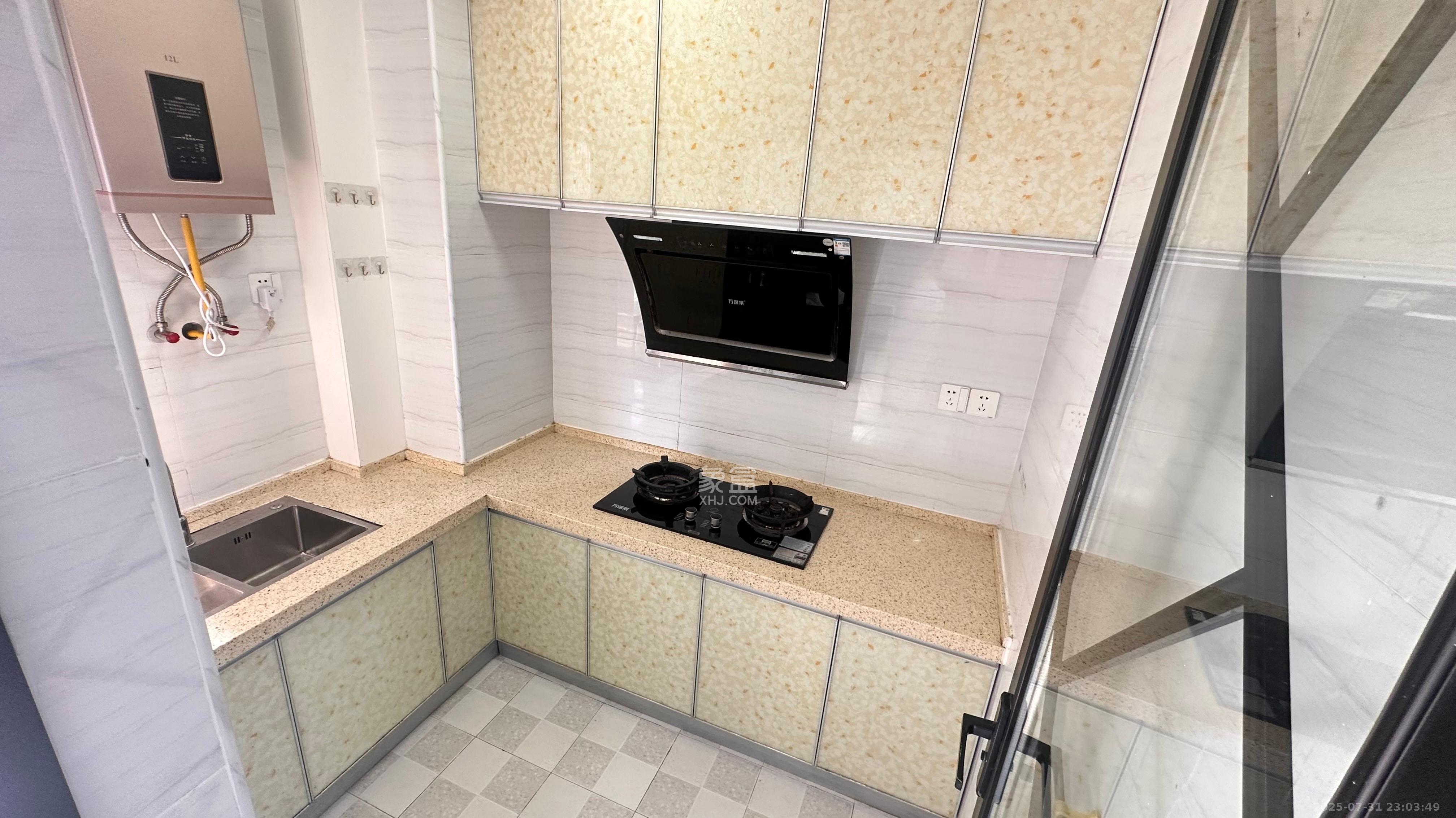 明发国际城  1室1厅1卫    1300.0元/月室内图