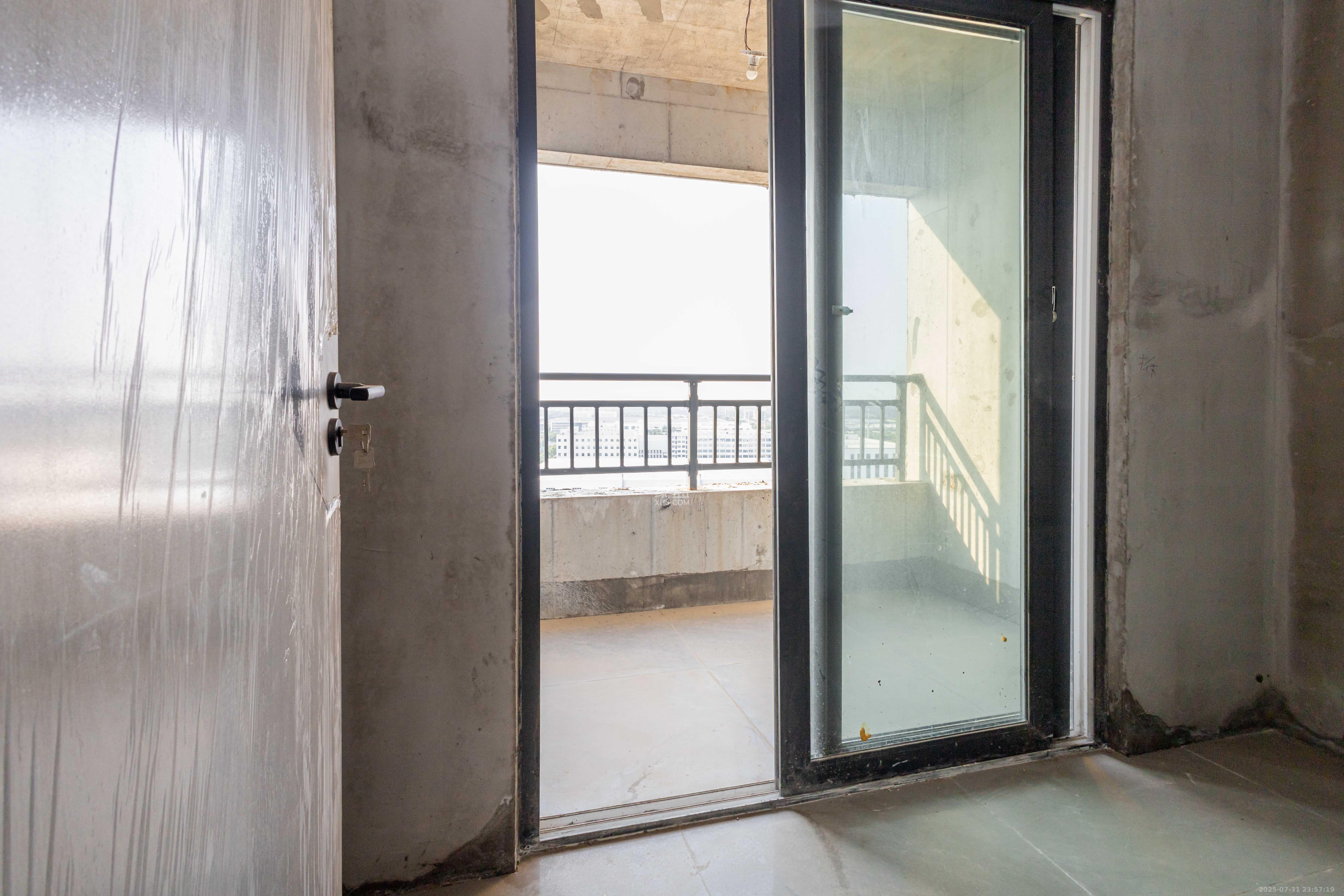 华远碧桂园海蓝城 4室2厅2卫 72.0万 华远碧桂园海蓝城 4室2厅2卫 72.0万卧室