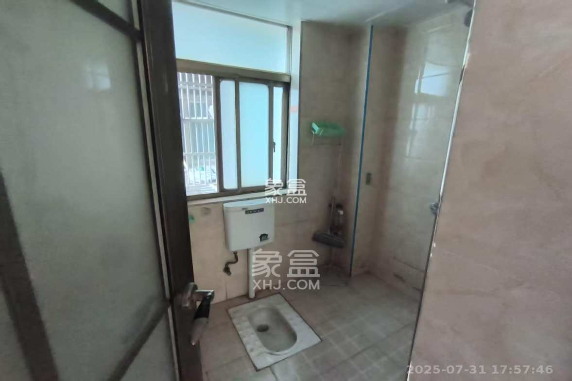 兴联母山小区 2室1厅1卫 1100.0元/月 兴联母山小区 2室1厅1卫 1100.0元/月室内图