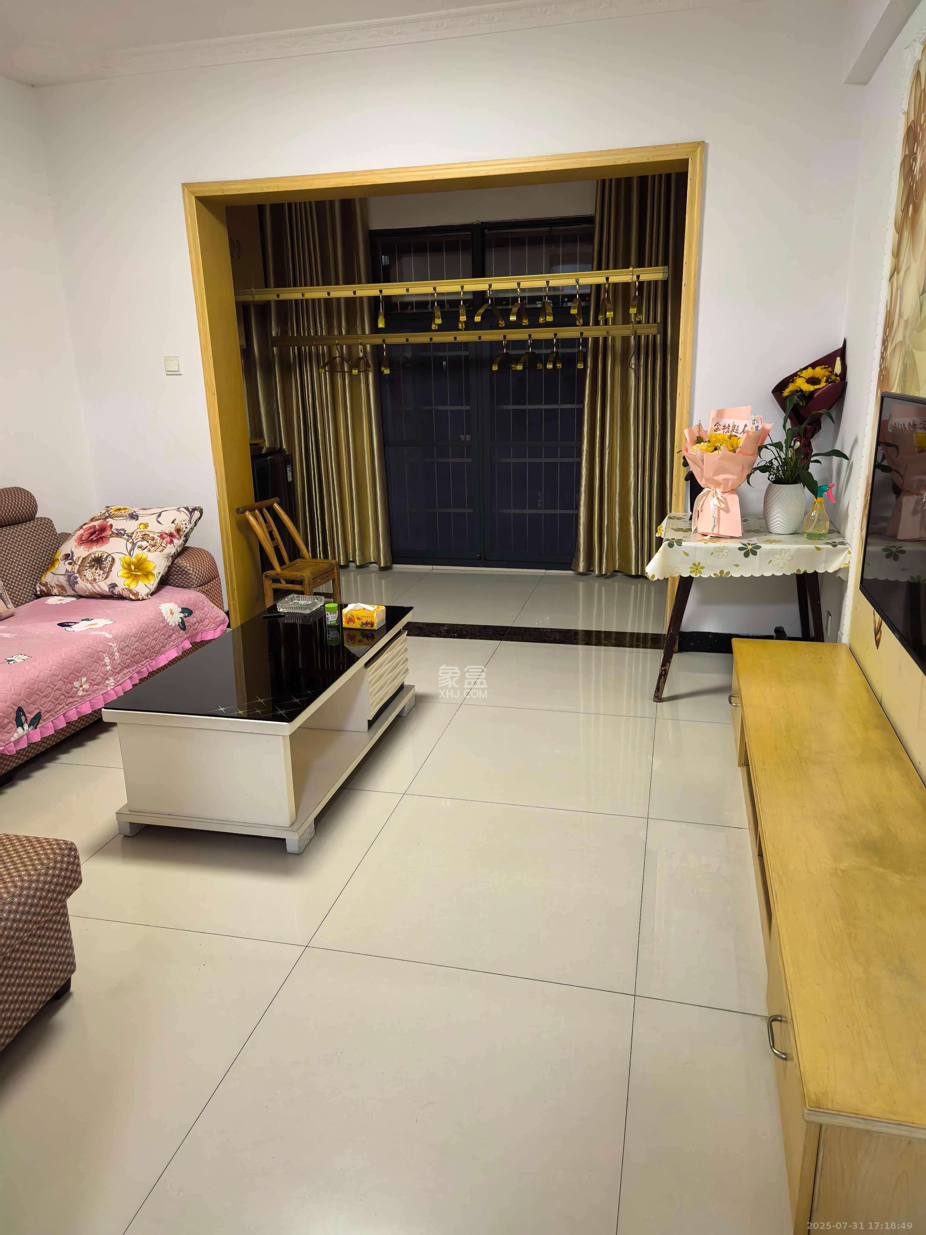 家兴苑  2室2厅1卫    2100.0元/月 家兴苑  2室2厅1卫    2100.0元/月室内图