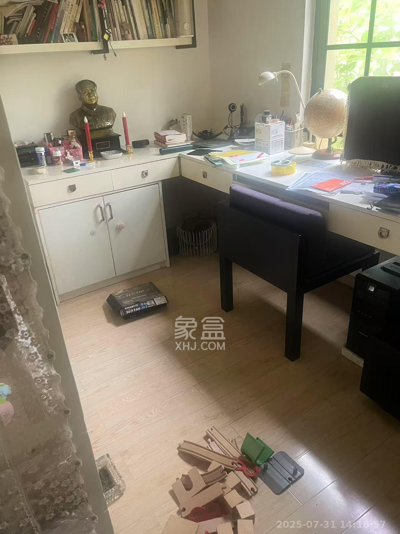 保利城(中航城国际社区、郡原美村) 3室2厅1卫 2300.0元/月 保利城(中航城国际社区、郡原美村) 3室2厅1卫 2300.0元/月室内图