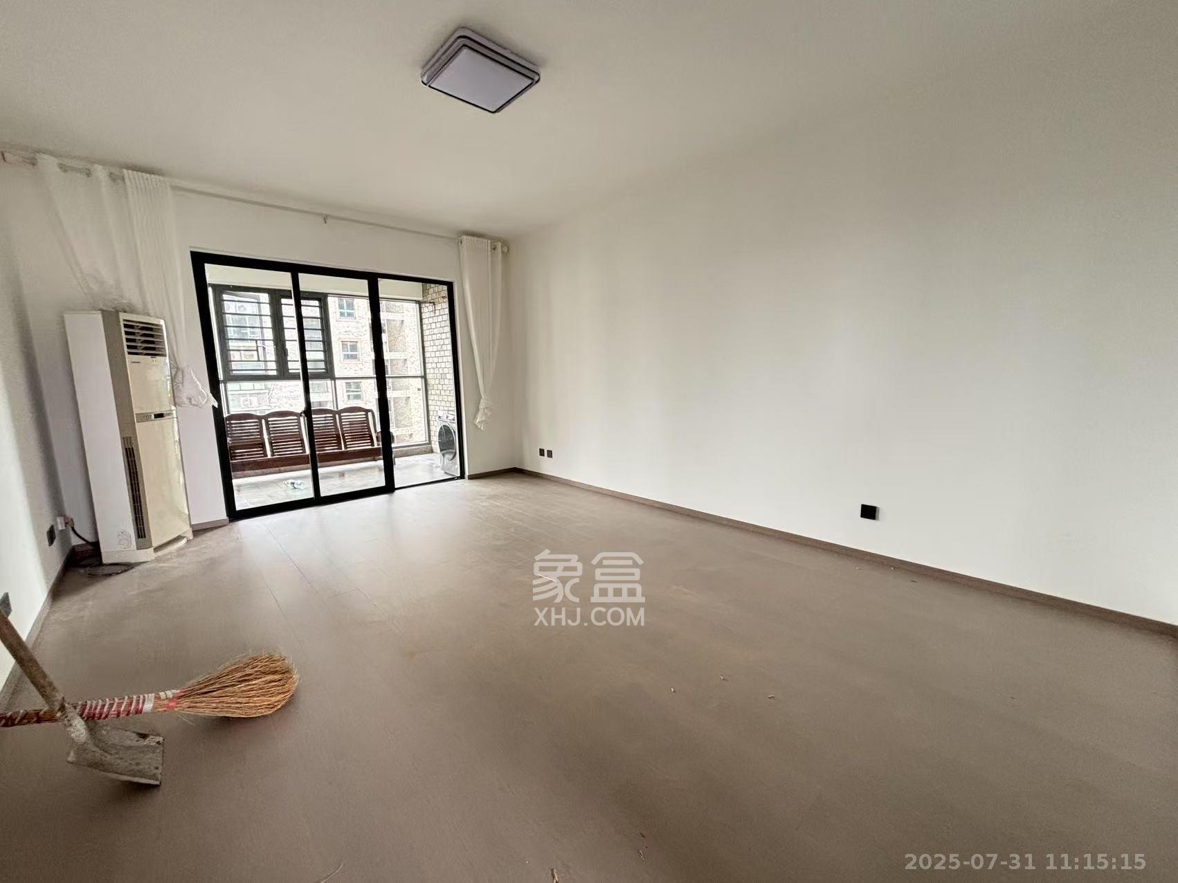 锦绣世纪  4室2厅1卫    3500.0元/月 锦绣世纪  4室2厅1卫    3500.0元/月室内图