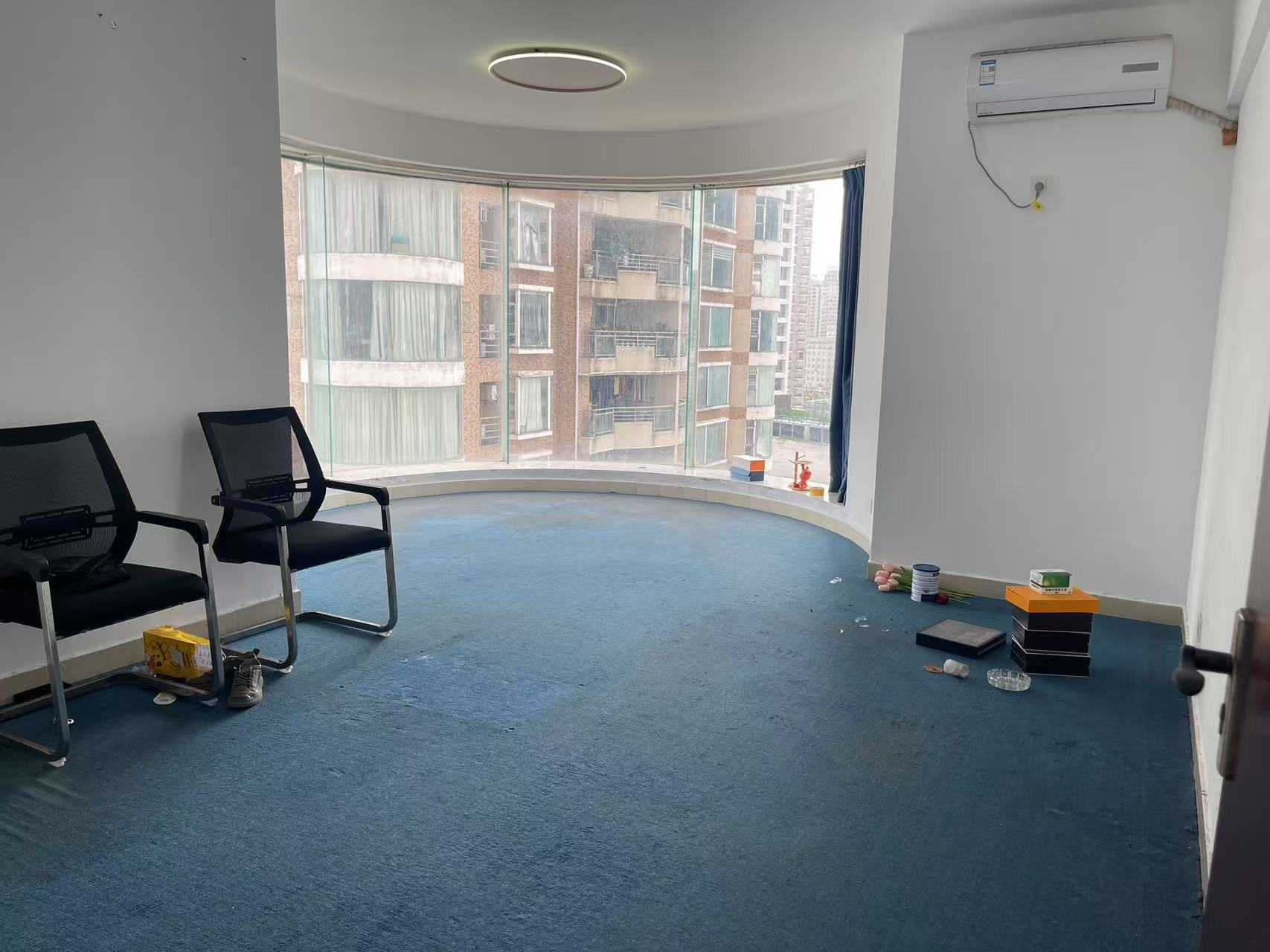 半山花园 5室2厅2卫 17000.0元/月 半山花园 5室2厅2卫 17000.0元/月室内图