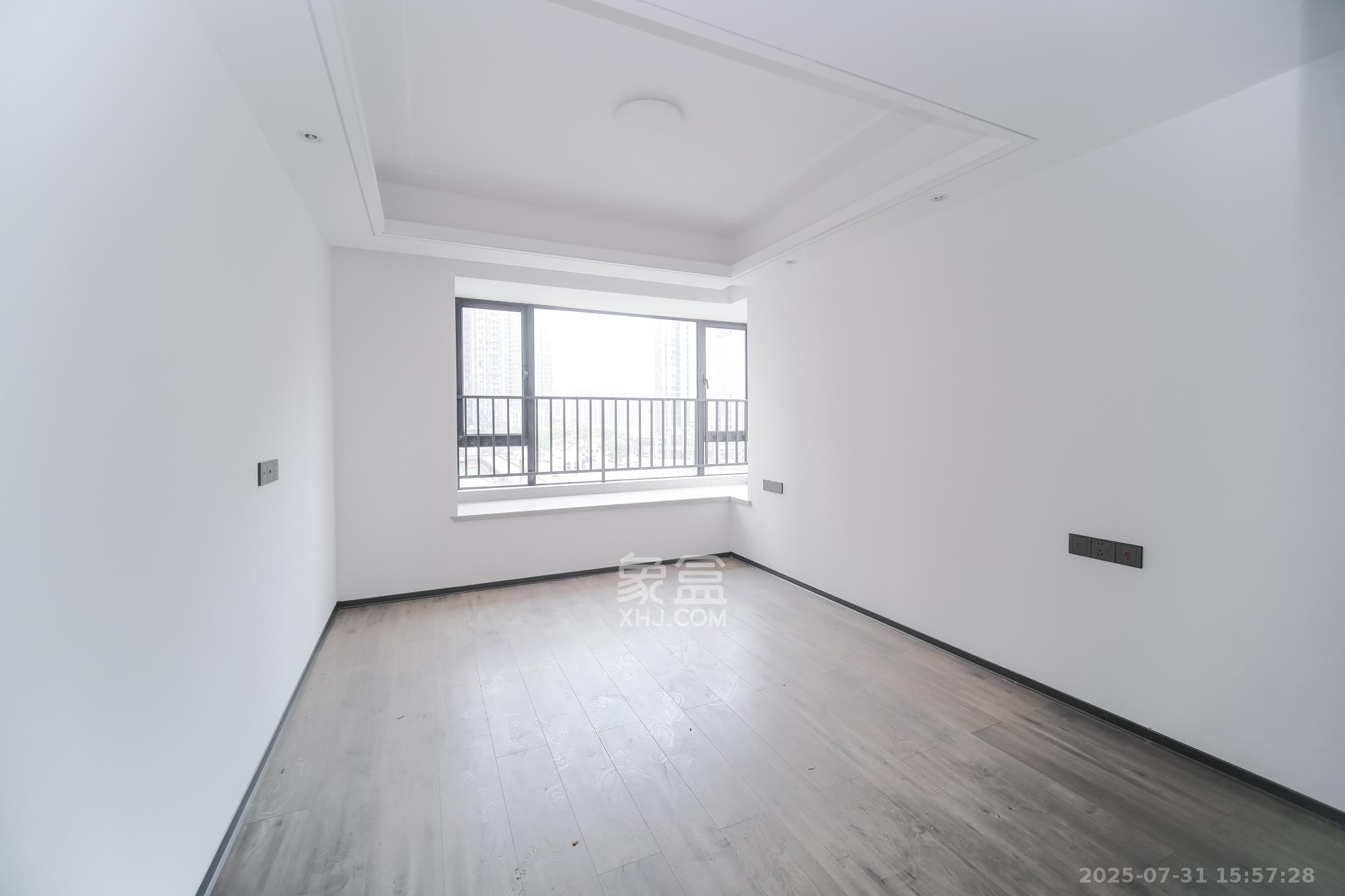 荣盛锦绣学府  3室2厅2卫    105.0万 荣盛锦绣学府  3室2厅2卫    105.0万卧室