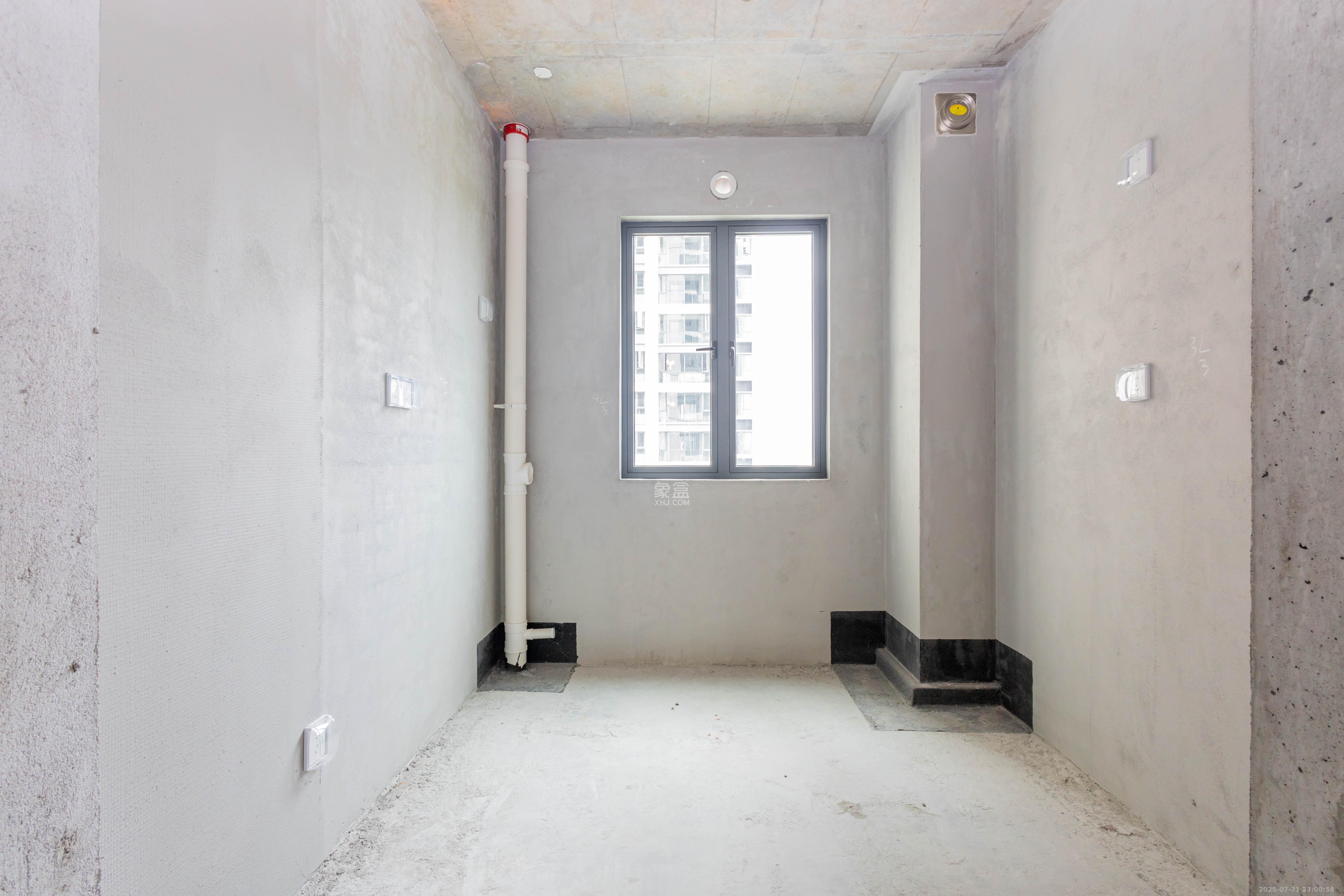 中建桃李九章  4室2厅2卫    195.0万 中建桃李九章  4室2厅2卫    195.0万厨房