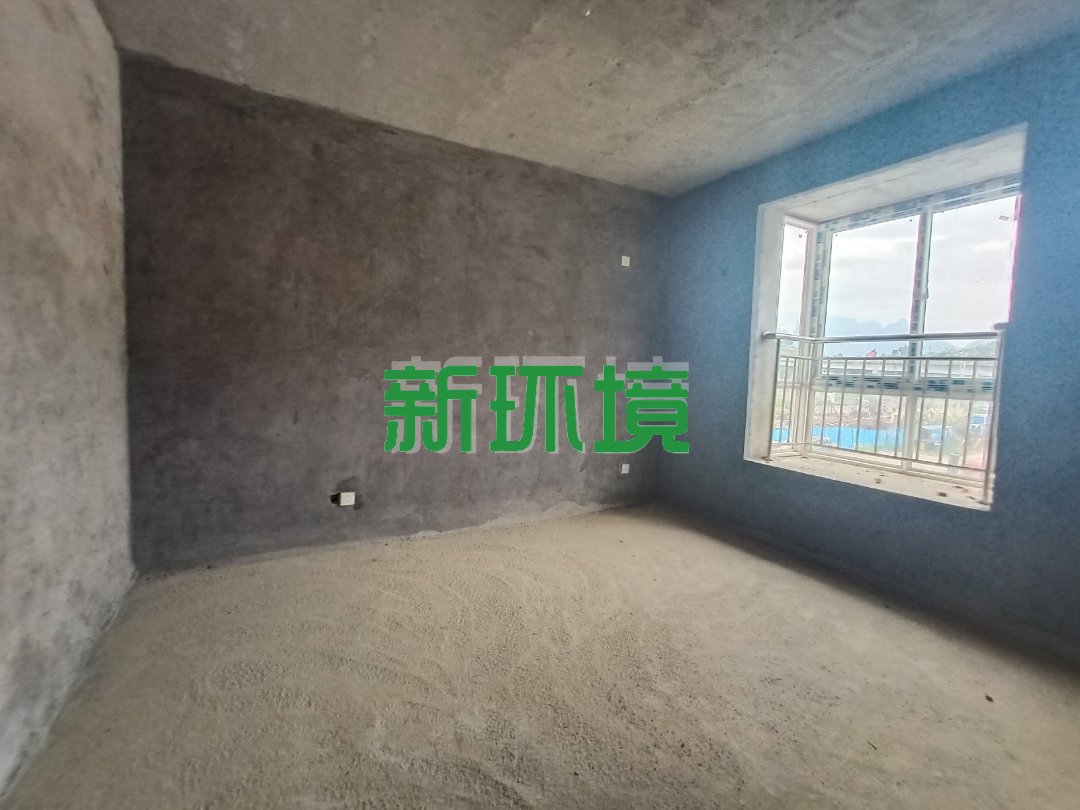 林农小区  3室2厅1卫   30.00万客厅