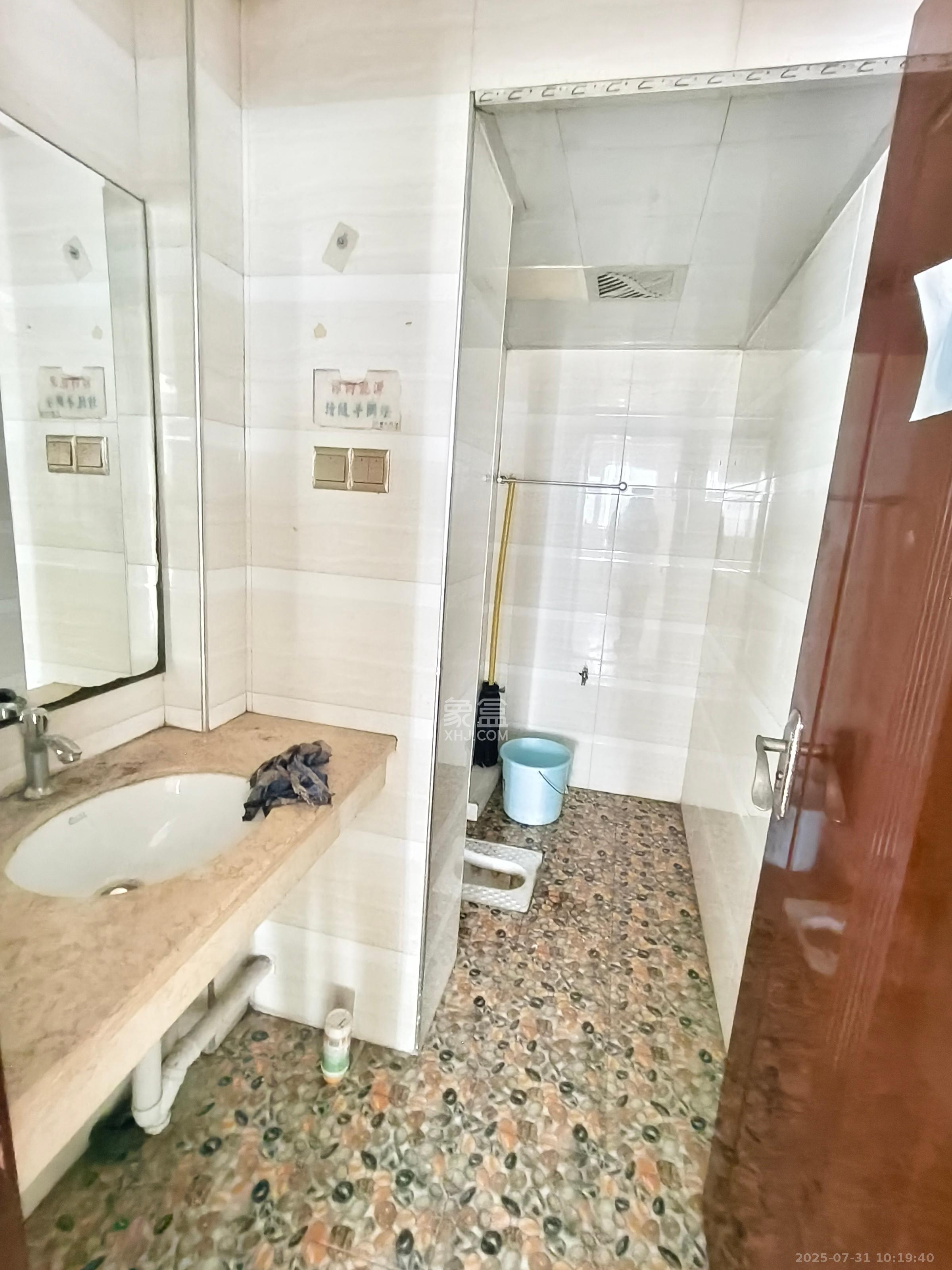 万象新天   120.0㎡      5000.0元/月室内图