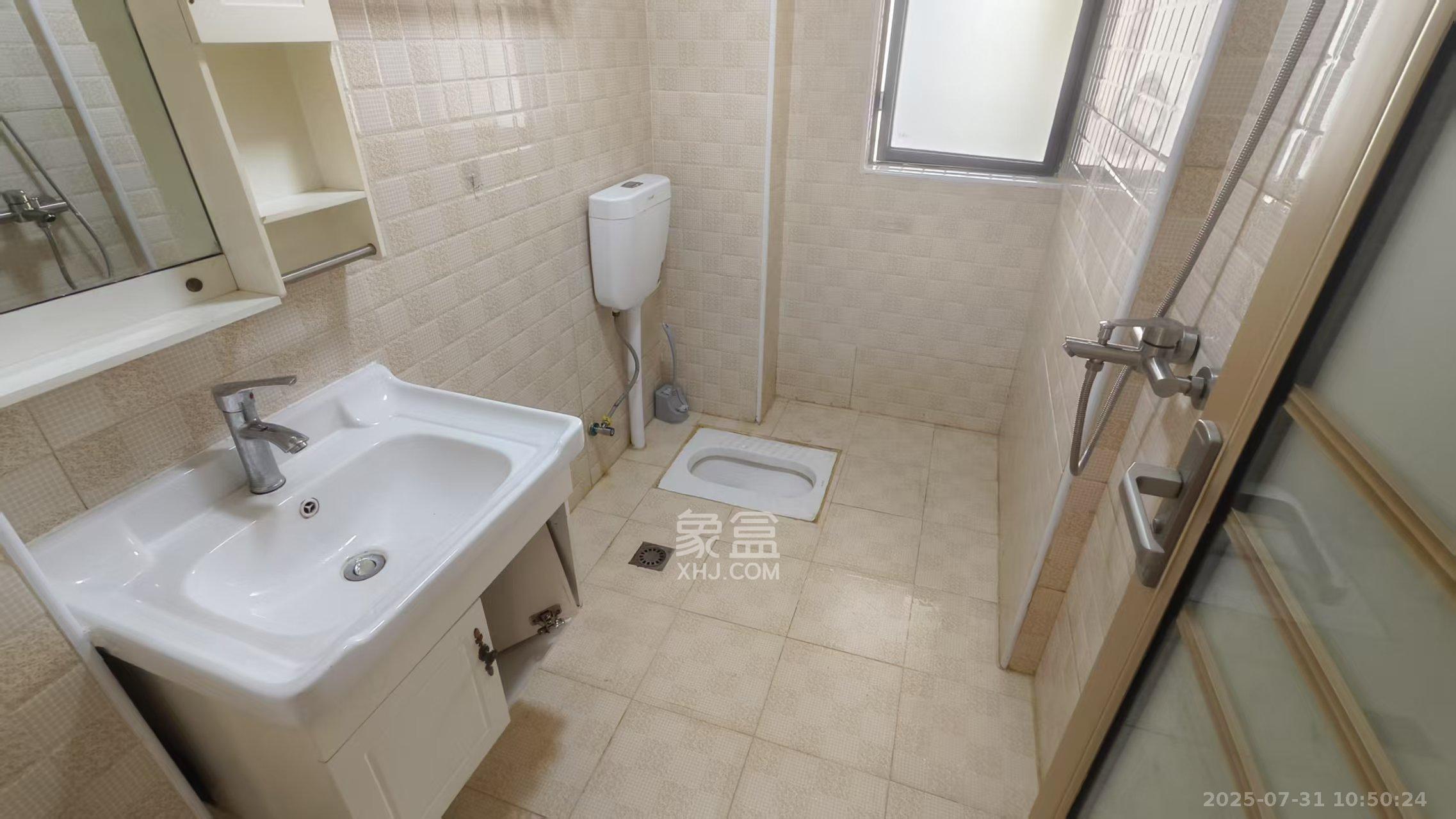 中城丽景香山园 3室2厅2卫 3000.0元/月 中城丽景香山园 3室2厅2卫 3000.0元/月室内图