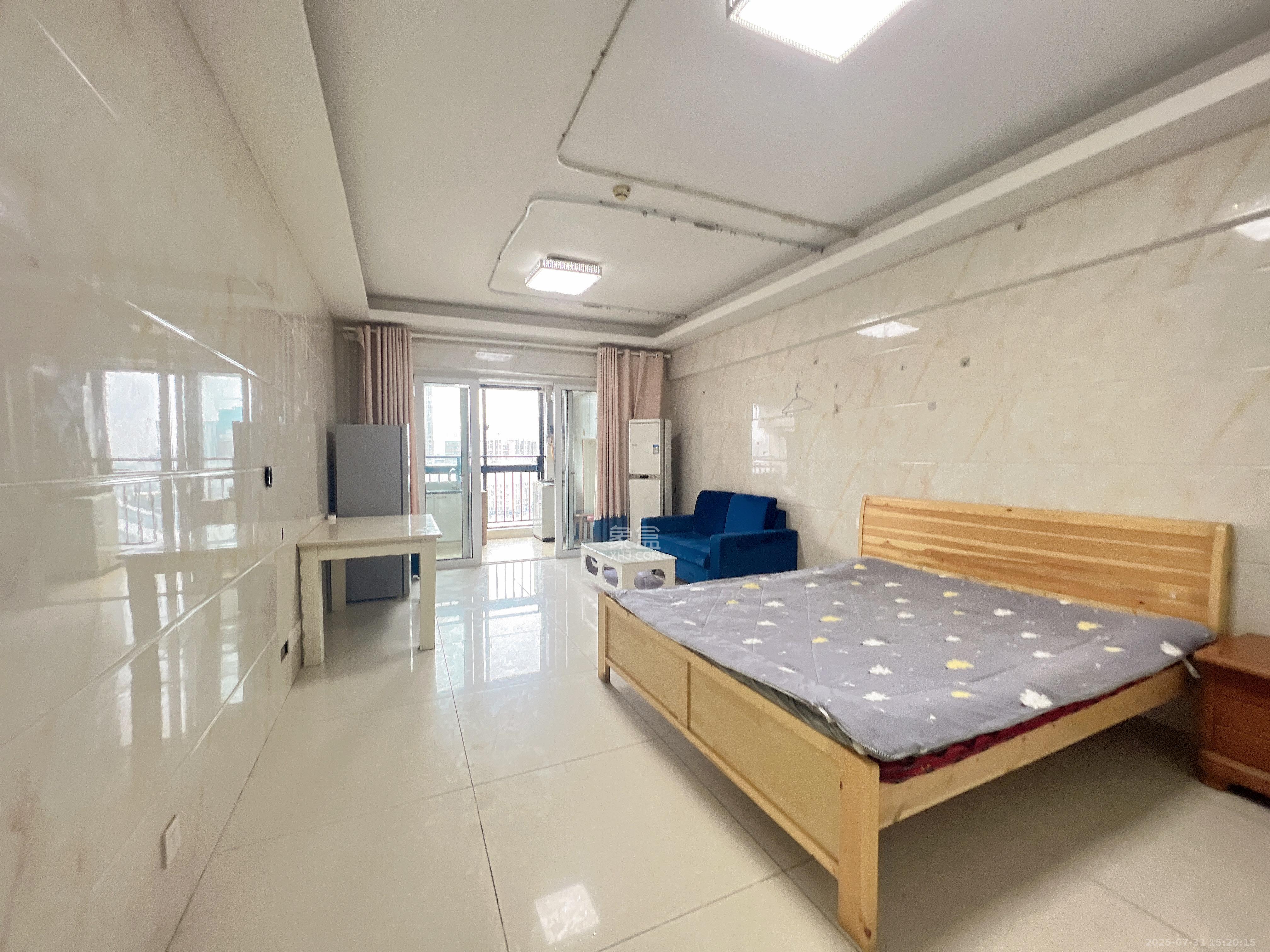 山水湾  1室1厅1卫   1300.00元/月室内图