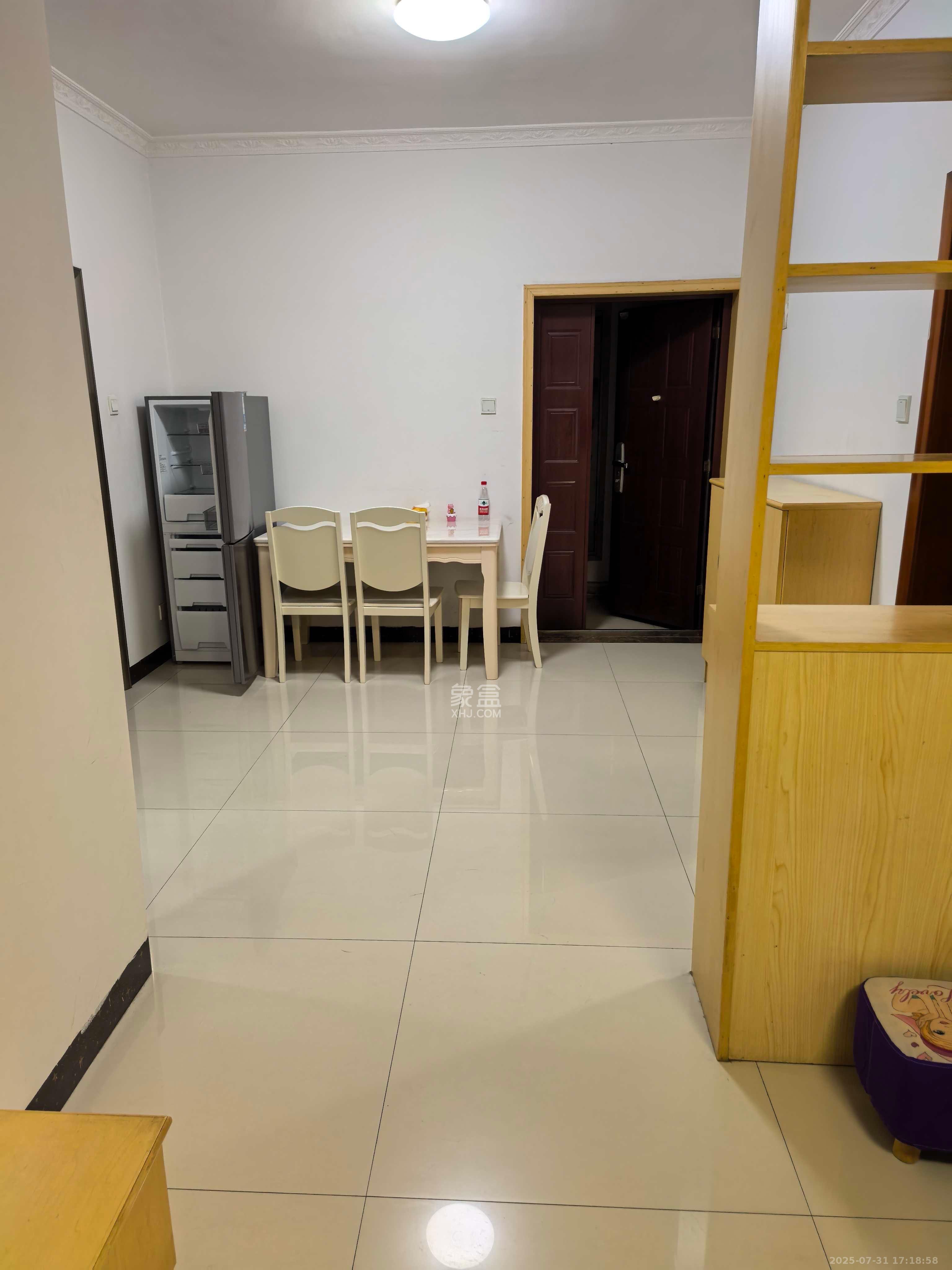 家兴苑  2室2厅1卫    2100.0元/月 家兴苑  2室2厅1卫    2100.0元/月室内图