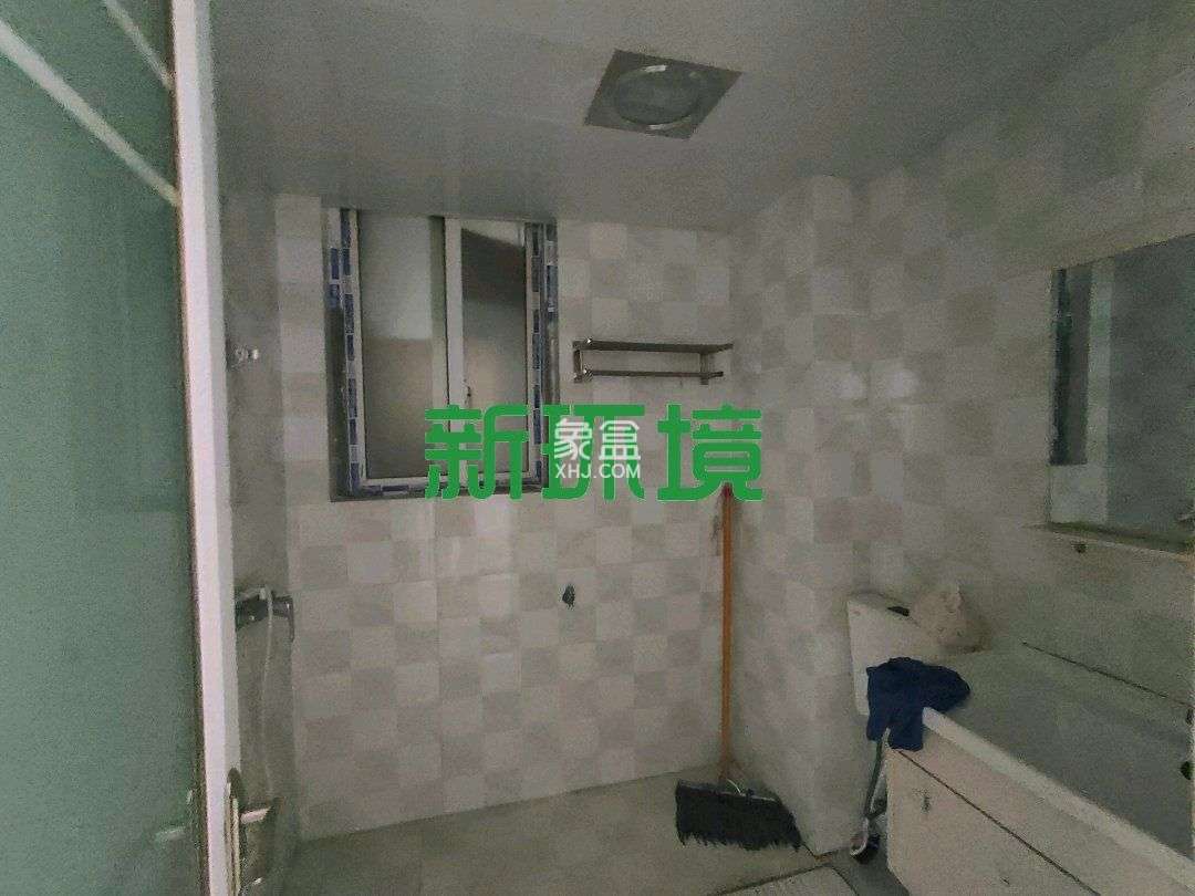 原种场宿舍 6室2厅2卫 1200.0元/月 原种场宿舍 6室2厅2卫 1200.0元/月室内图