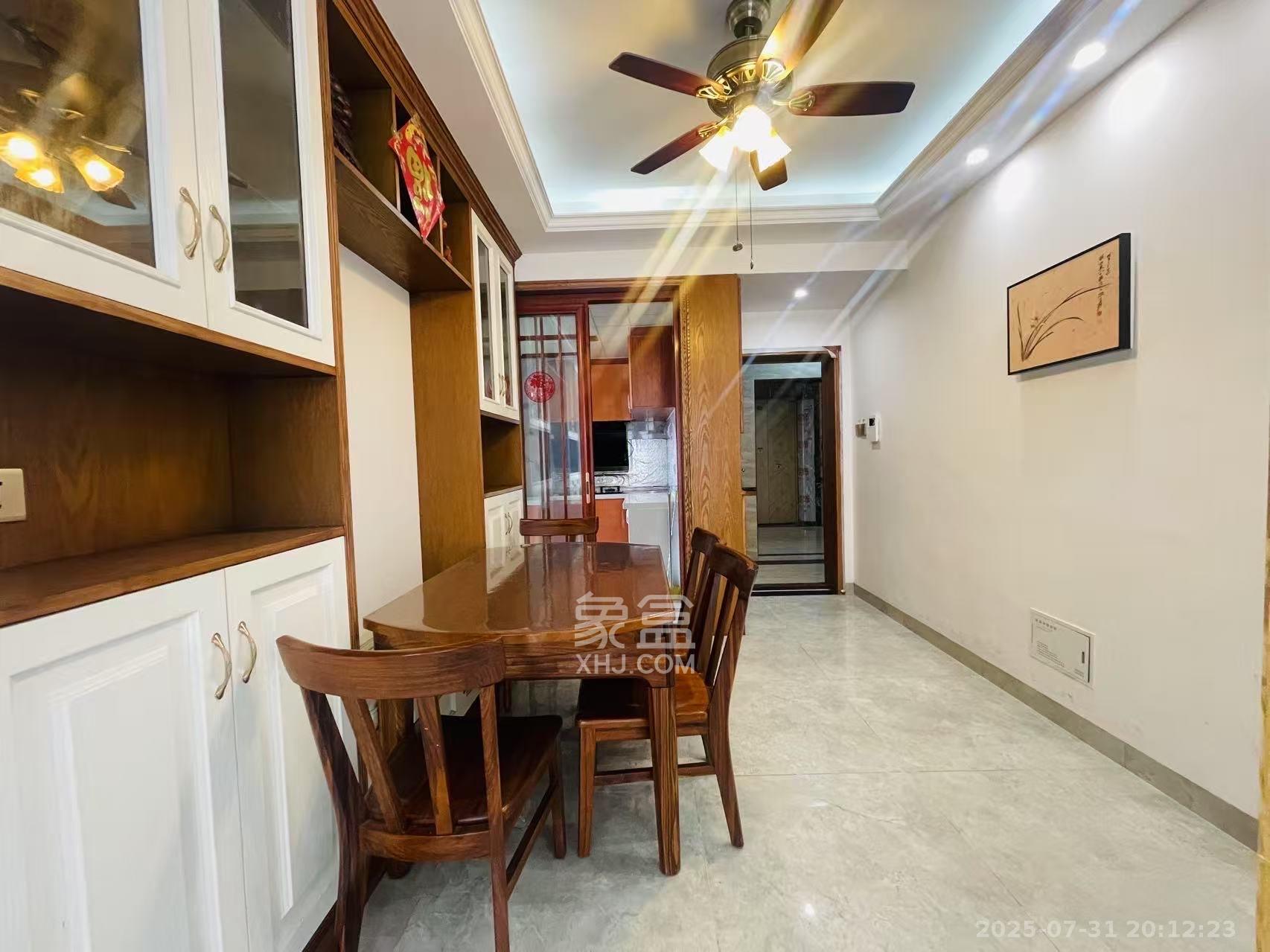 上园商住小区  3室2厅1卫    3000.0元/月室内图