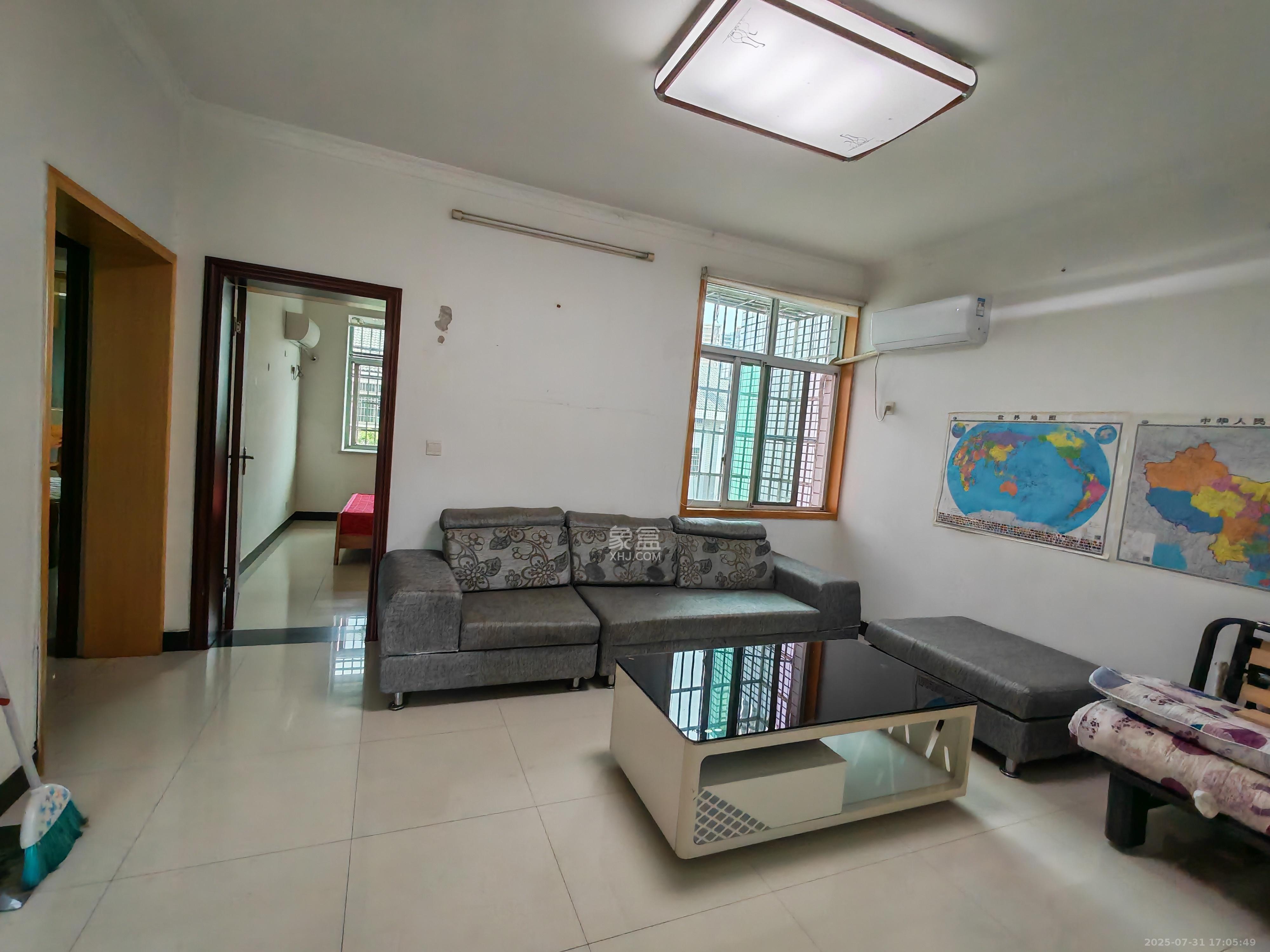 兴联母山小区 3室2厅2卫 1500.0元/月 兴联母山小区 3室2厅2卫 1500.0元/月室内图