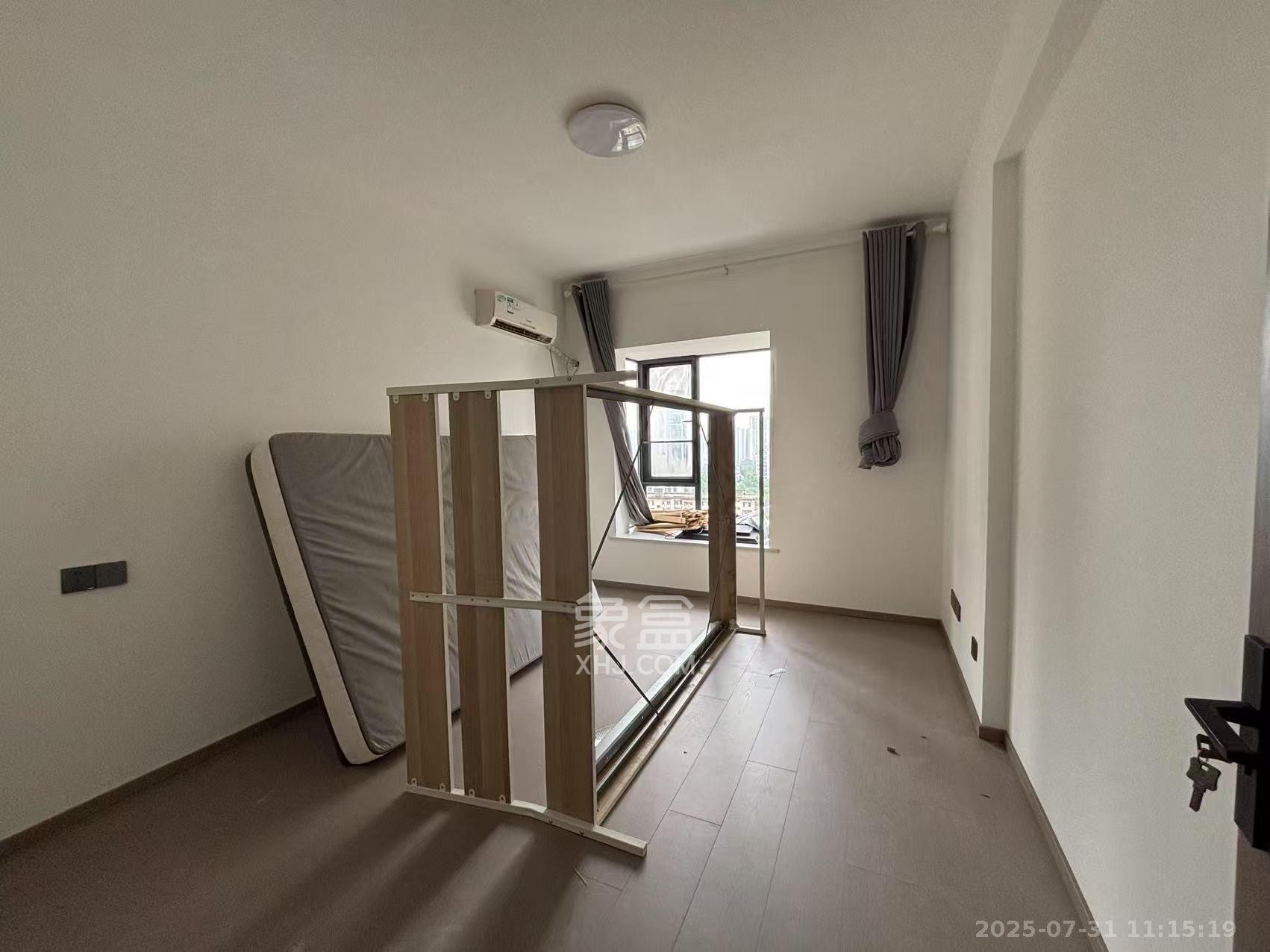 锦绣世纪  4室2厅1卫    3500.0元/月 锦绣世纪  4室2厅1卫    3500.0元/月室内图