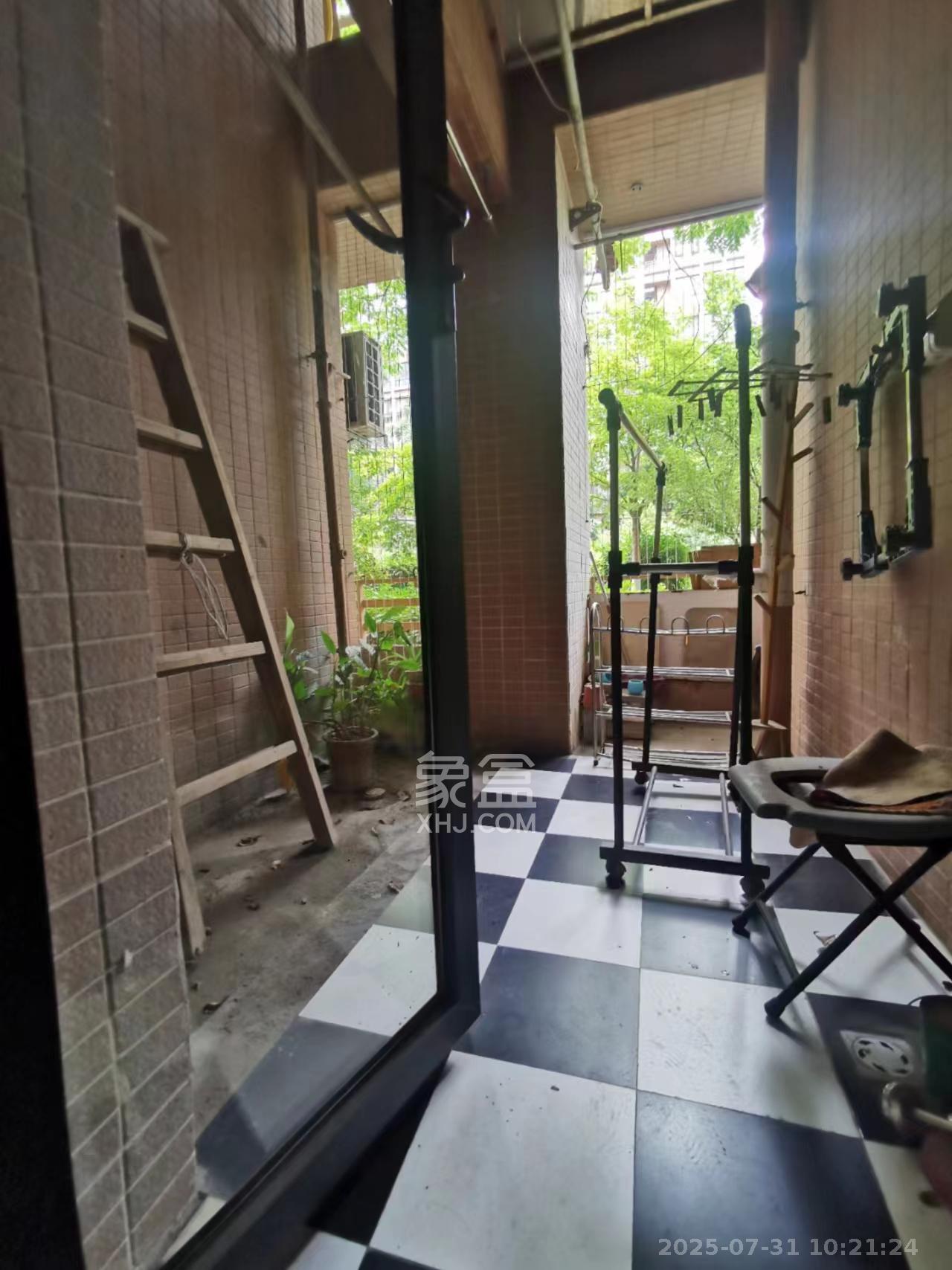 中建芙蓉工社  2室1厅1卫    1700.0元/月室内图