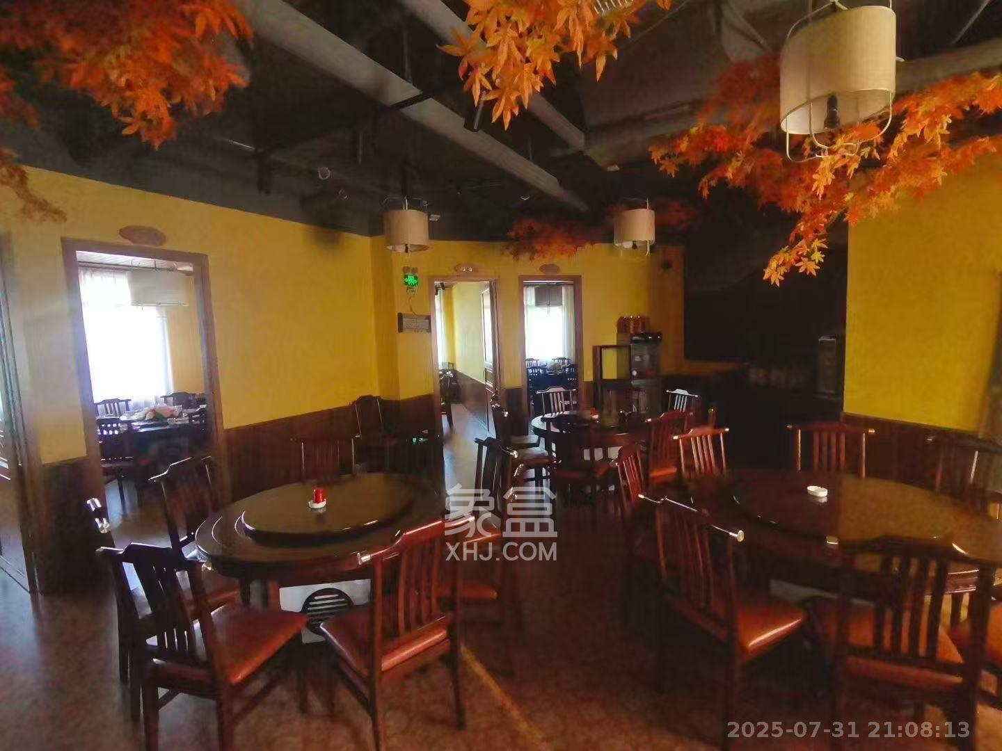 泉塘小区 4室2厅2卫 5000.0元/月 泉塘小区 4室2厅2卫 5000.0元/月室内图