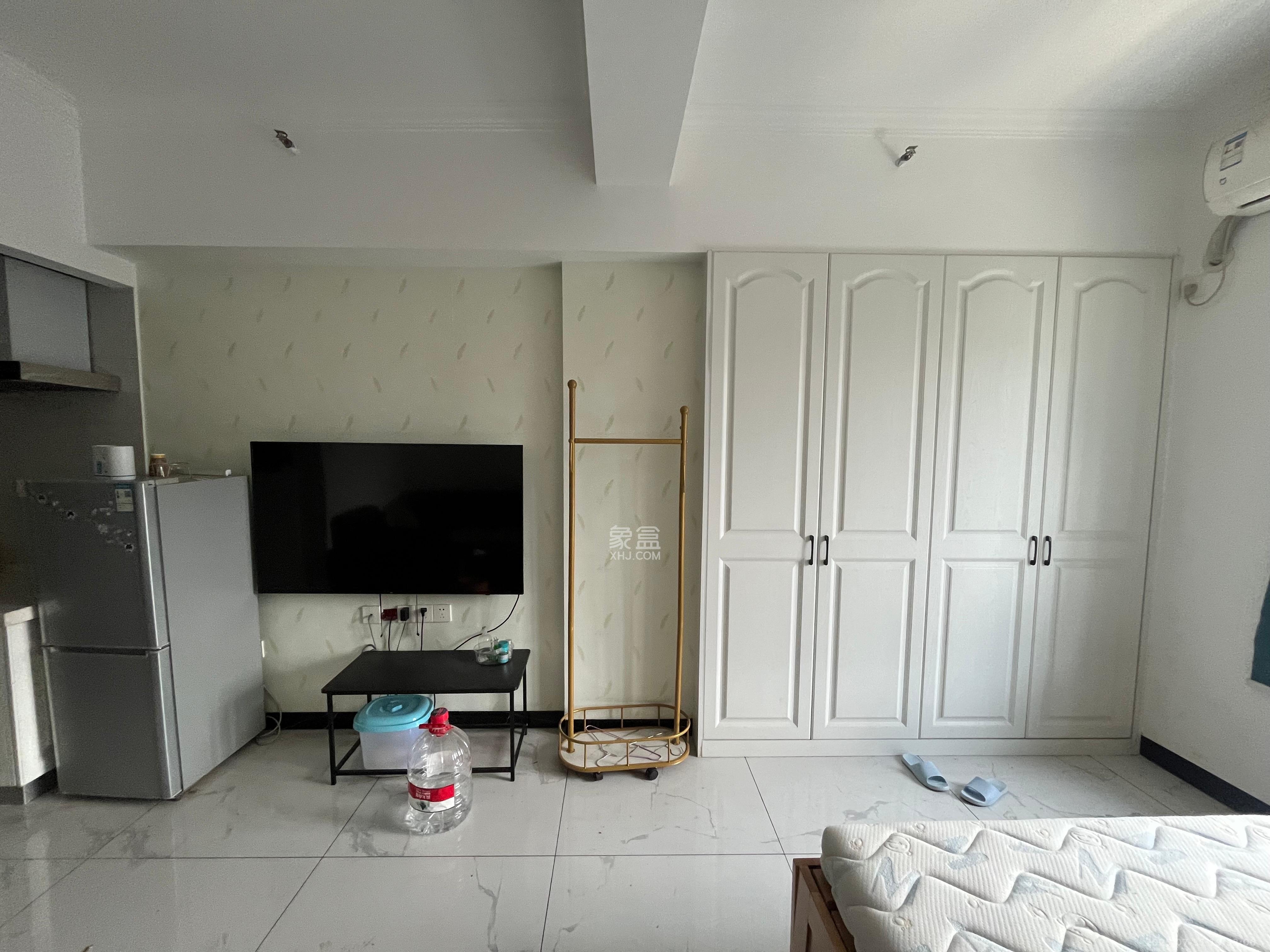 芙蓉万国城MOMA(卓越汇富苑) 1室0厅0卫 1500.0元/月 芙蓉万国城MOMA(卓越汇富苑) 1室0厅0卫 1500.0元/月室内图