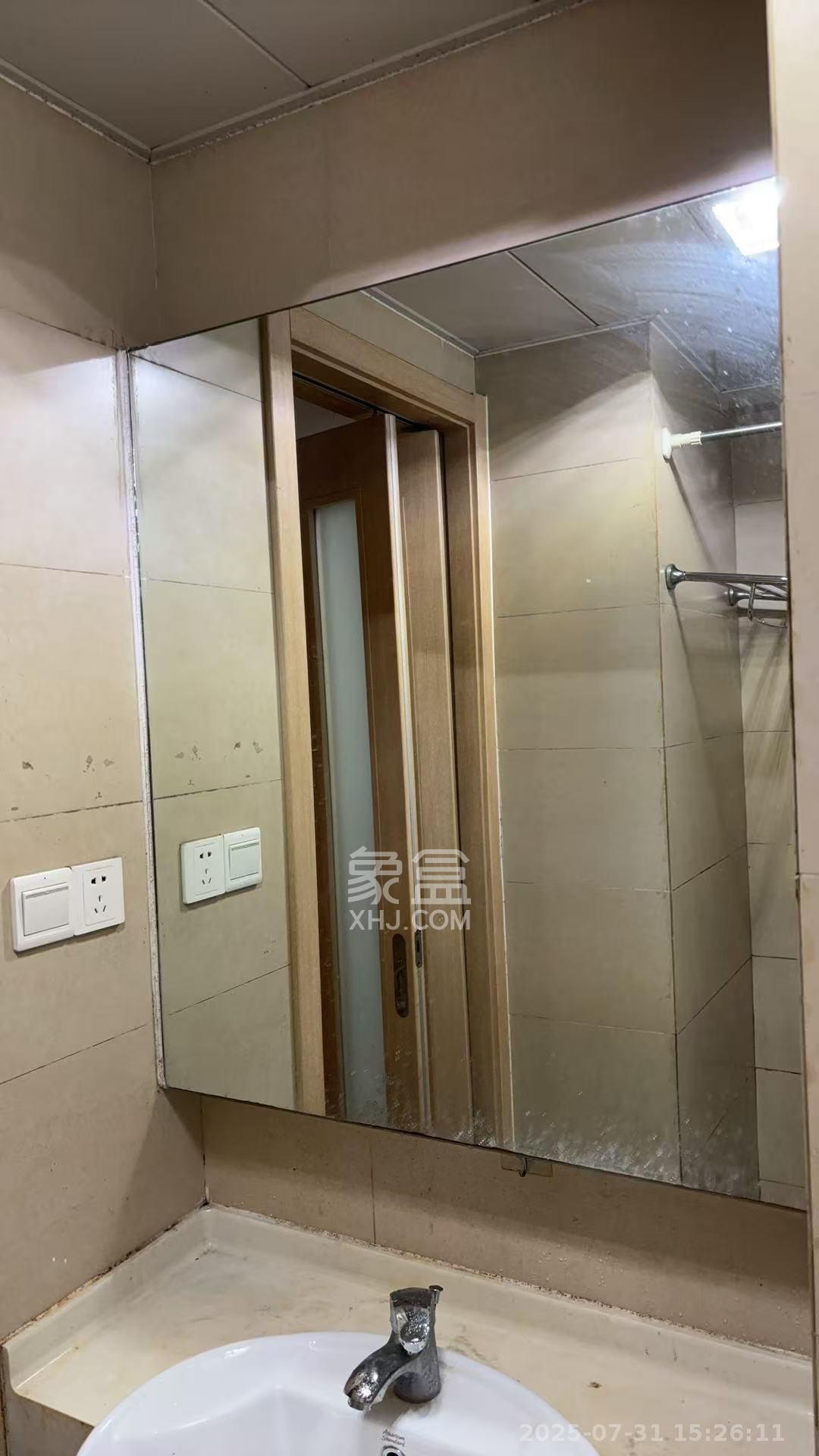 万科金色家园 1室1厅1卫 1300.0元/月 万科金色家园 1室1厅1卫 1300.0元/月室内图