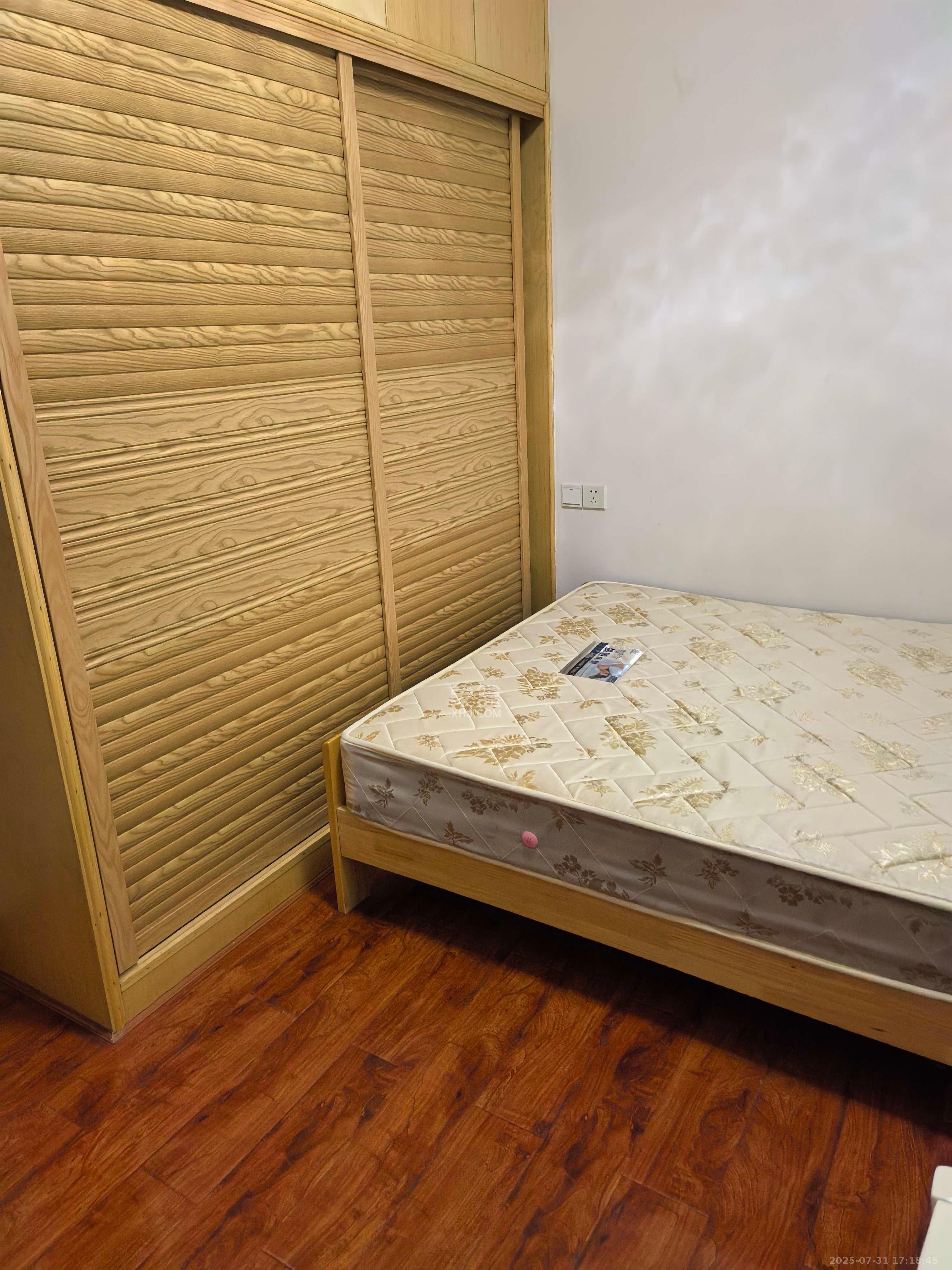 家兴苑  2室2厅1卫    2100.0元/月 家兴苑  2室2厅1卫    2100.0元/月室内图1