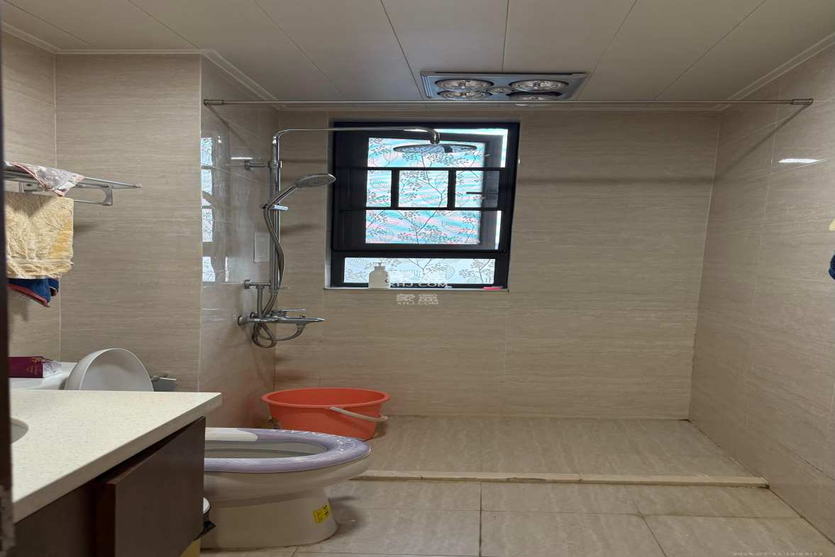 汇金城/嘉华城(二期、三期) 3室2厅2卫 2500.0元/月 汇金城/嘉华城(二期、三期) 3室2厅2卫 2500.0元/月室内图