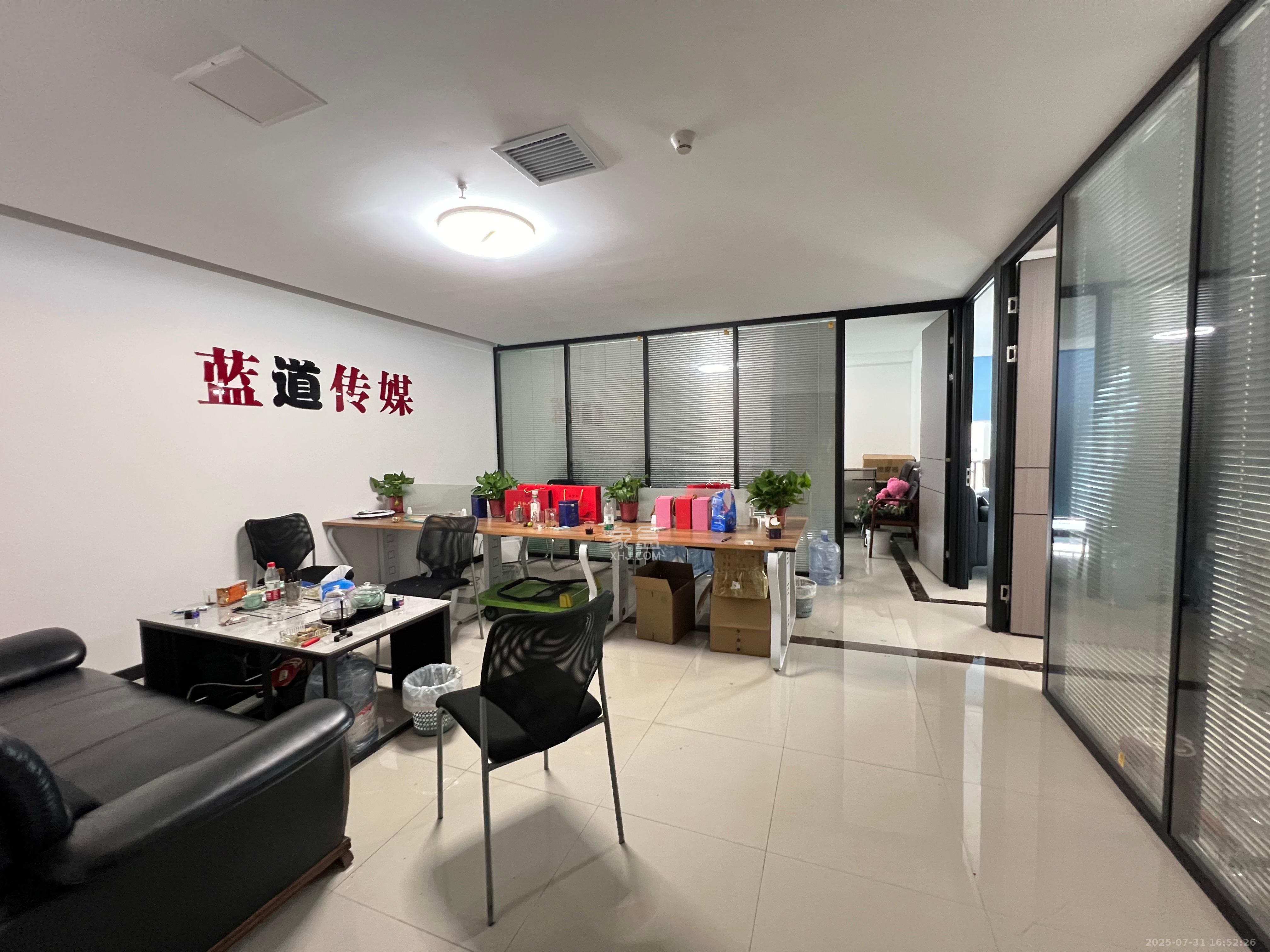 铭诚摩根  3室1厅0卫   5300.00元/月室内图