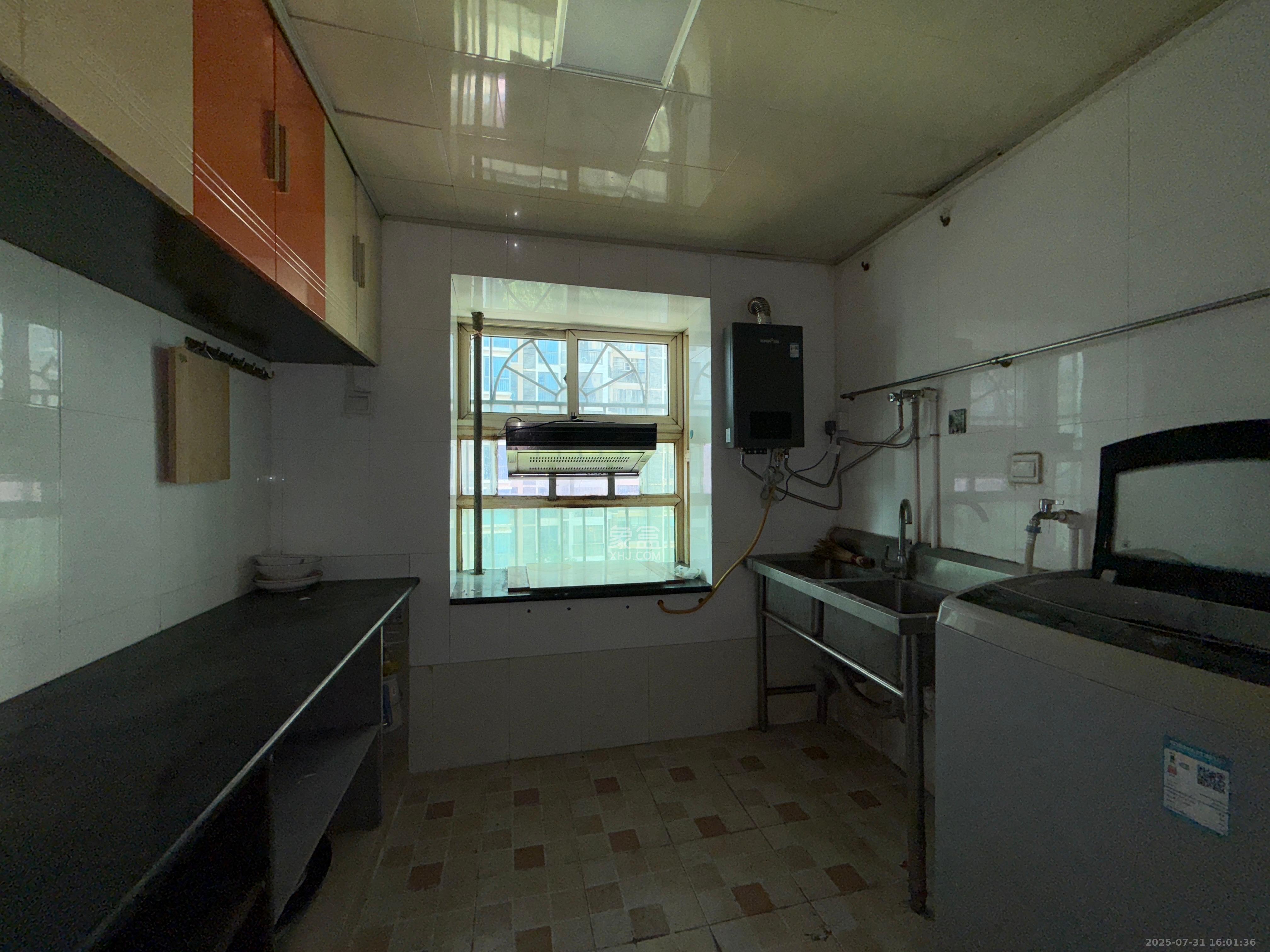 民基大厦 4室1厅1卫 3200.0元/月 民基大厦 4室1厅1卫 3200.0元/月室内图