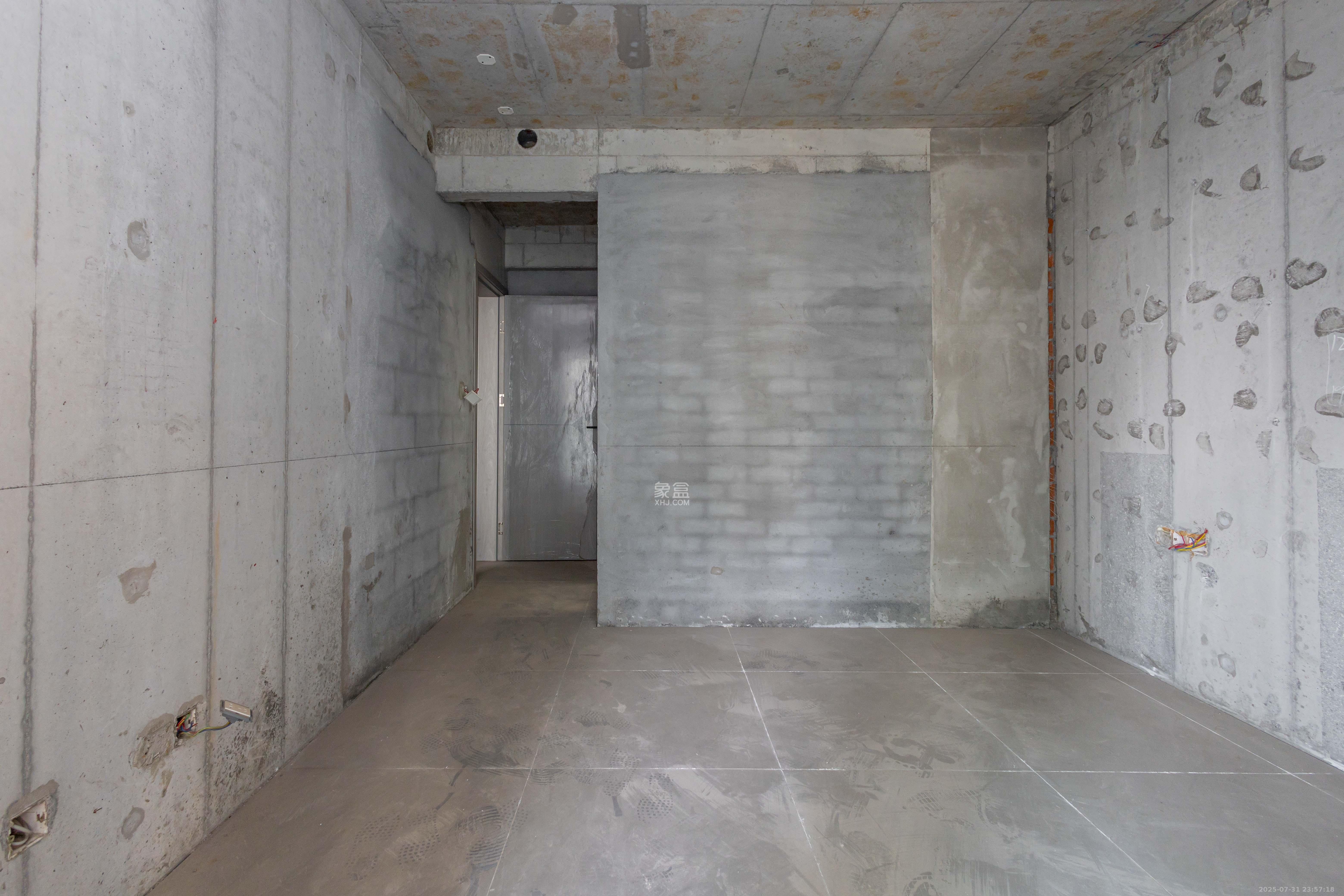 华远碧桂园海蓝城 4室2厅2卫 72.0万 华远碧桂园海蓝城 4室2厅2卫 72.0万卧室