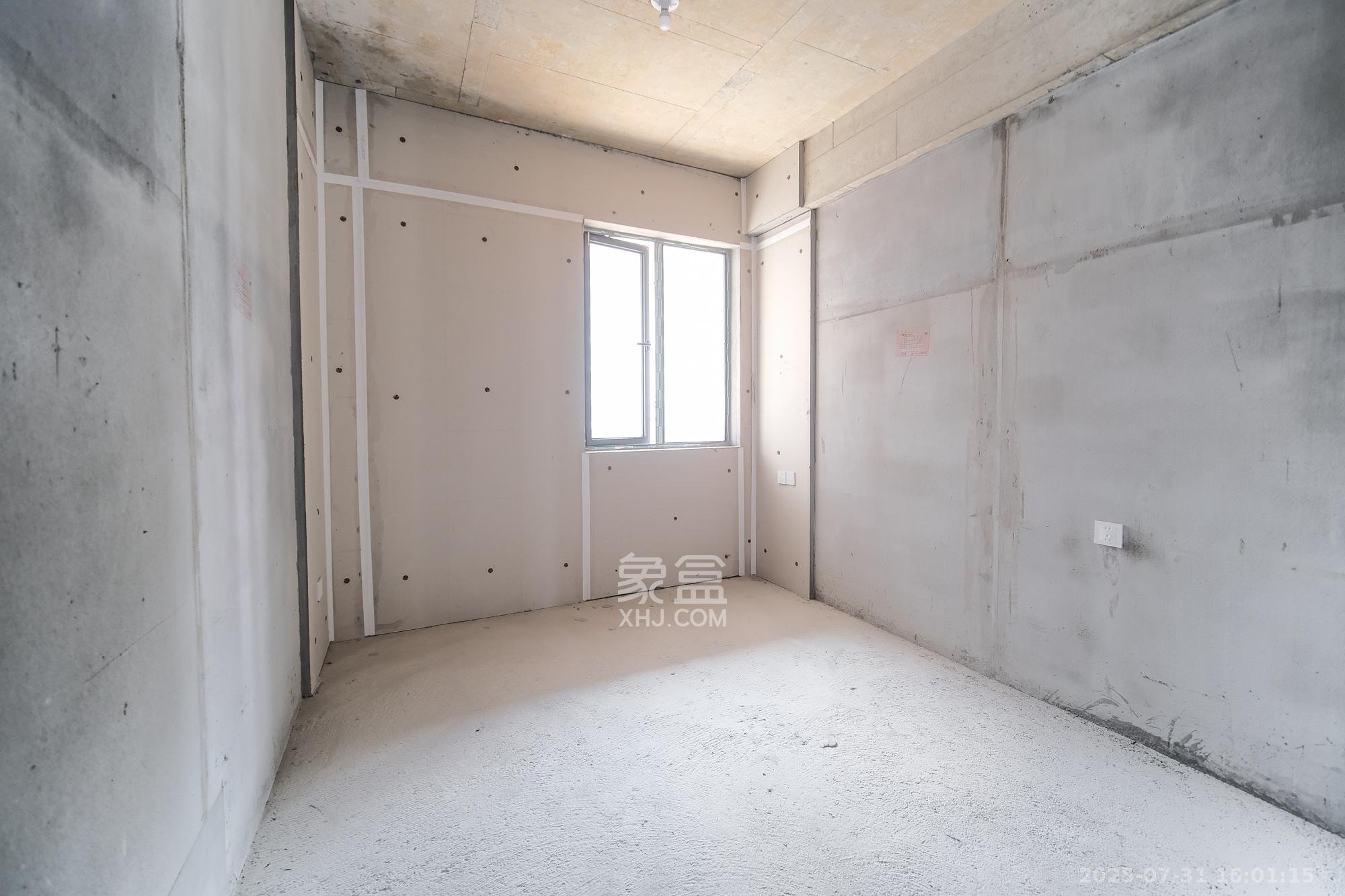 和顺府  4室2厅2卫    115.0万 和顺府  4室2厅2卫    115.0万卧室