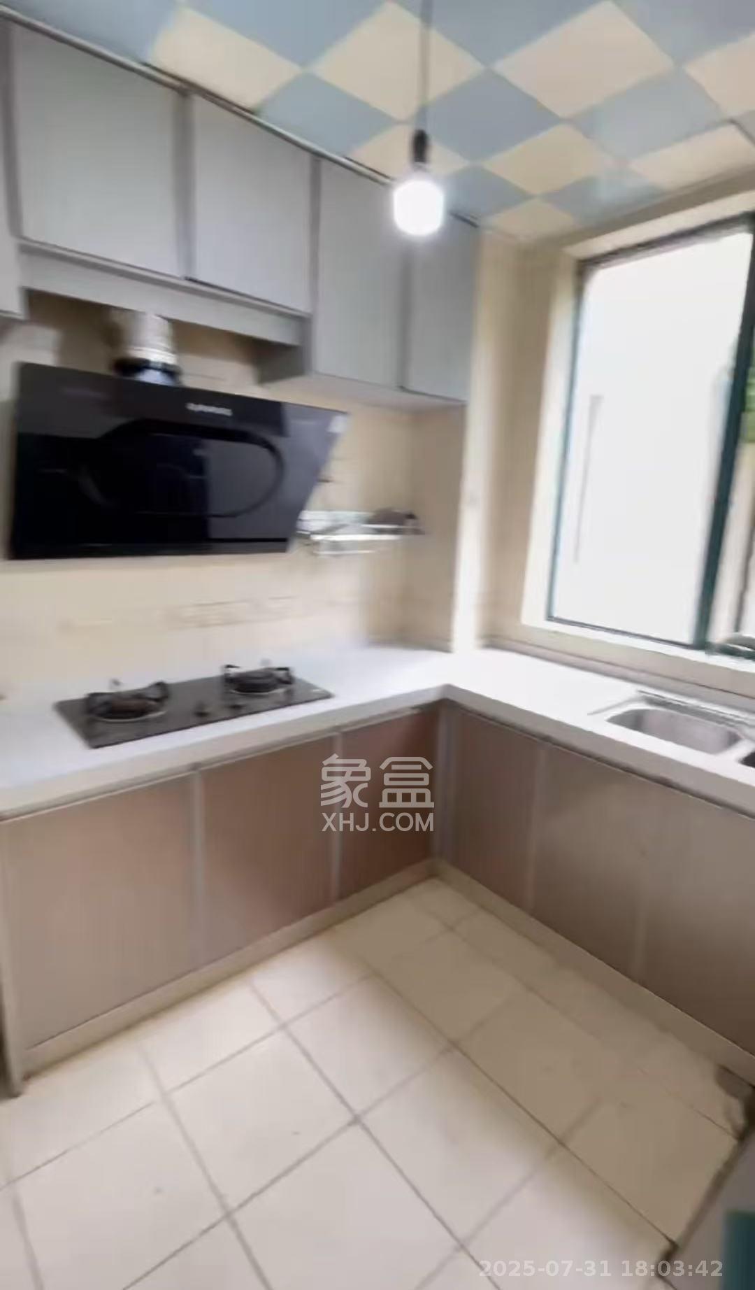 东方新城  2室1厅1卫    1900.0元/月室内图