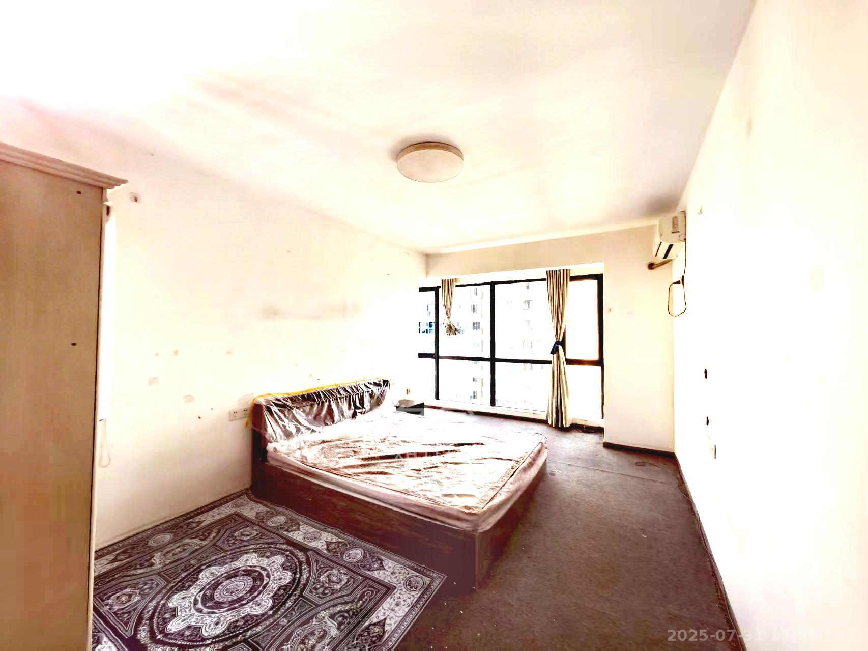 融科东南海 4室2厅2卫 3200.0元/月 融科东南海 4室2厅2卫 3200.0元/月室内图