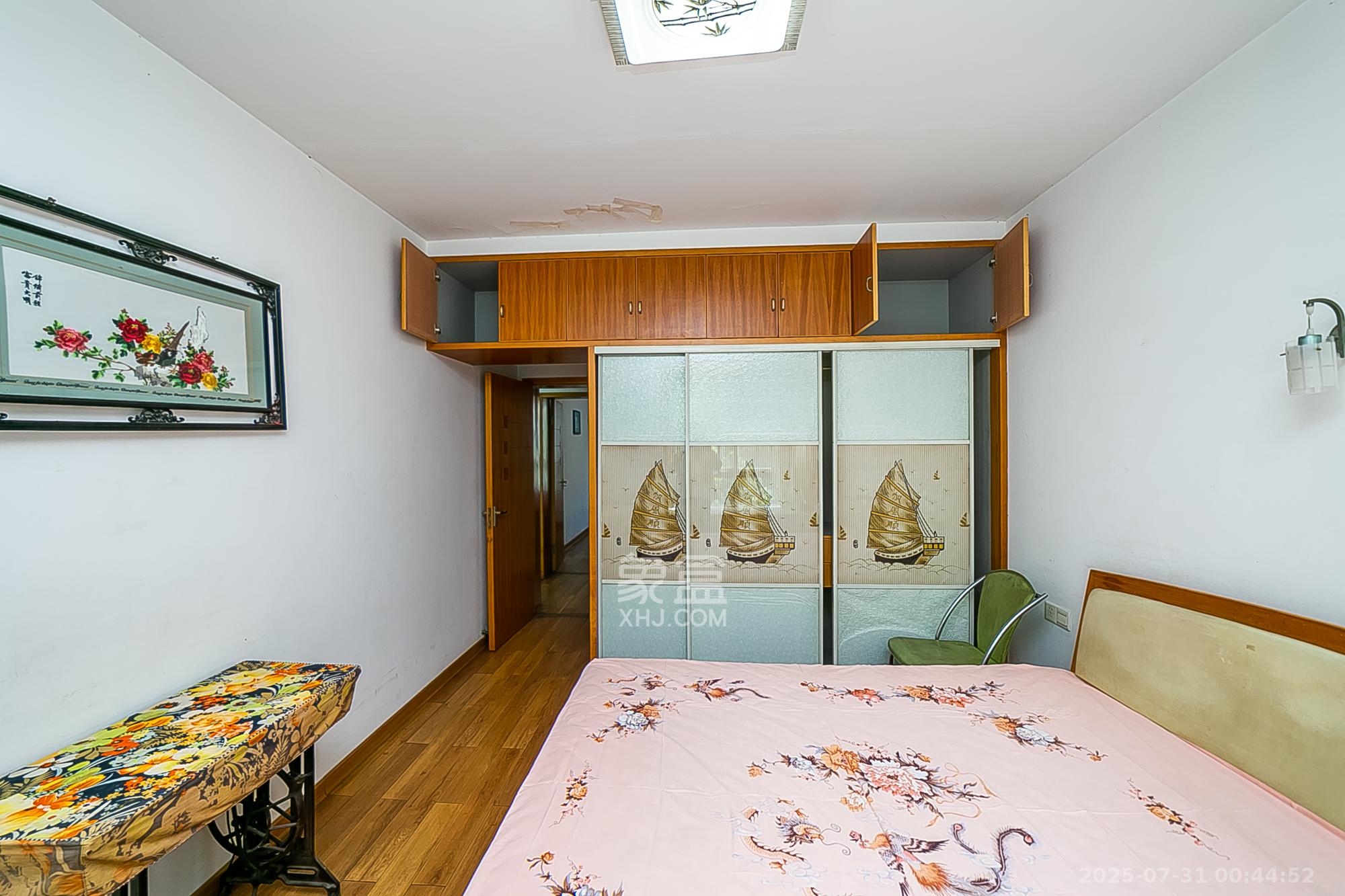 华新花苑 3室2厅1卫 68.0万 华新花苑 3室2厅1卫 68.0万卧室