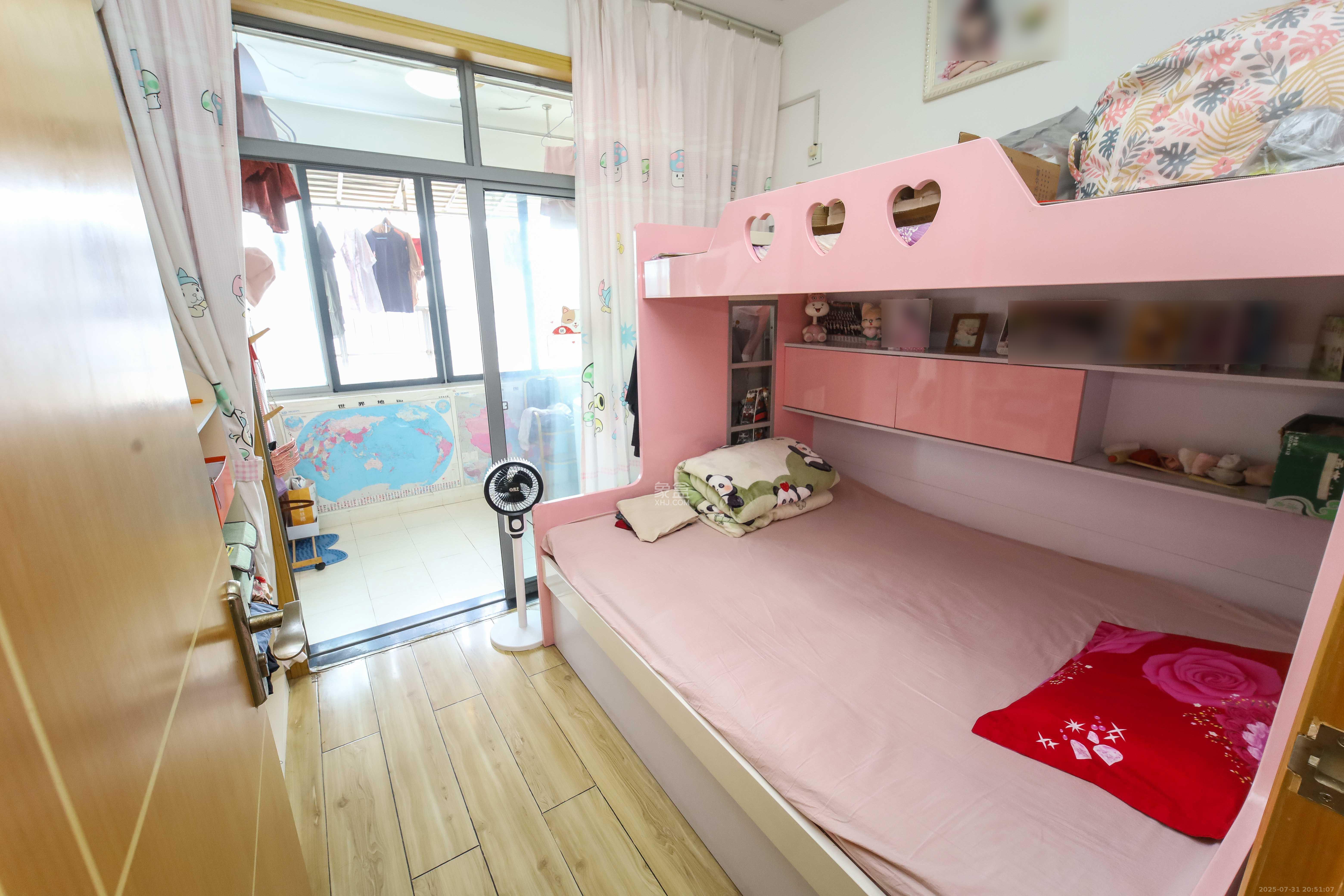 西源鑫大厦  2室2厅1卫   68.00万卧室