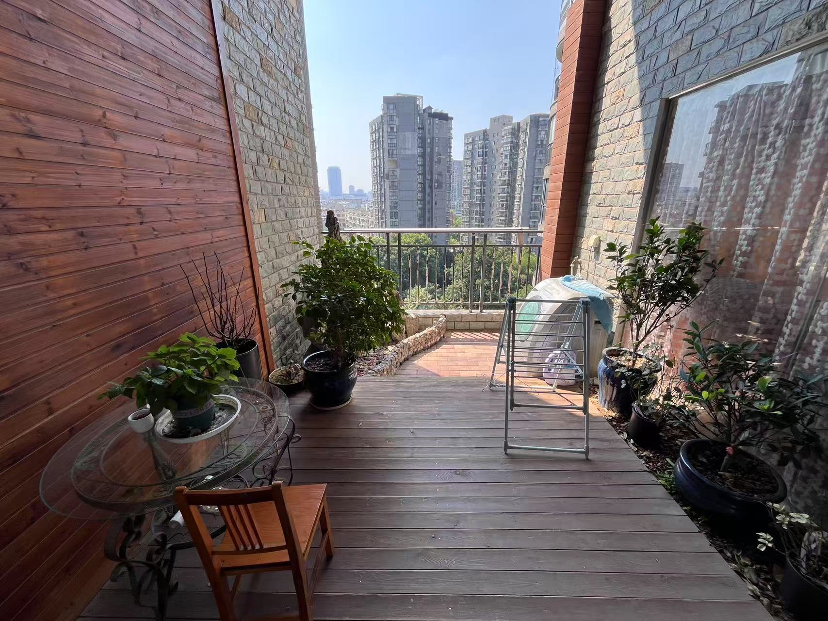 城市风景  4室2厅2卫    83.0万 城市风景  4室2厅2卫    83.0万室内图