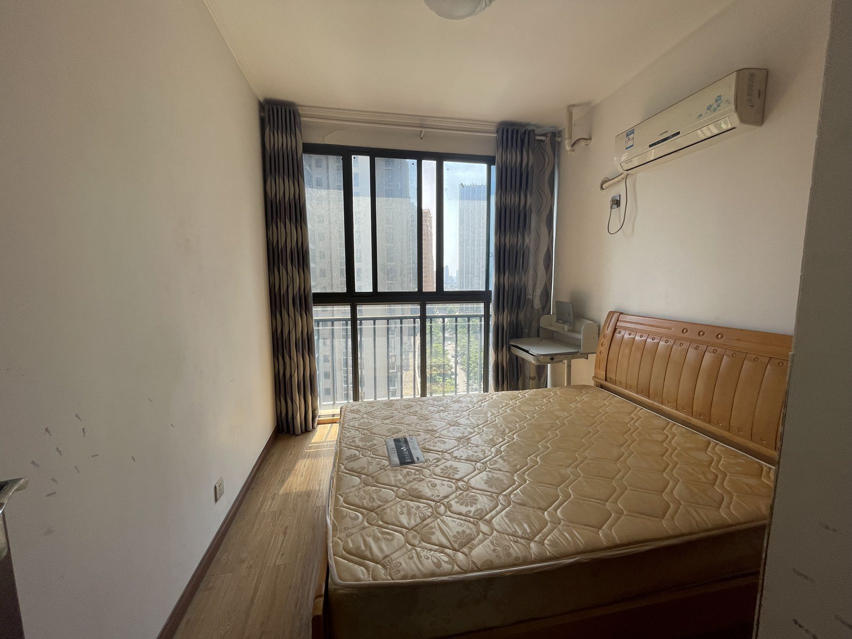 庐山春天早安华晨  3室2厅1卫    55.0万 庐山春天早安华晨  3室2厅1卫    55.0万室内图