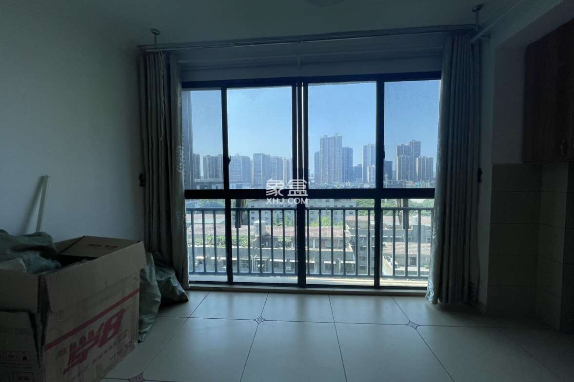 庐山春天早安华晨  3室2厅1卫    55.0万 庐山春天早安华晨  3室2厅1卫    55.0万室内图