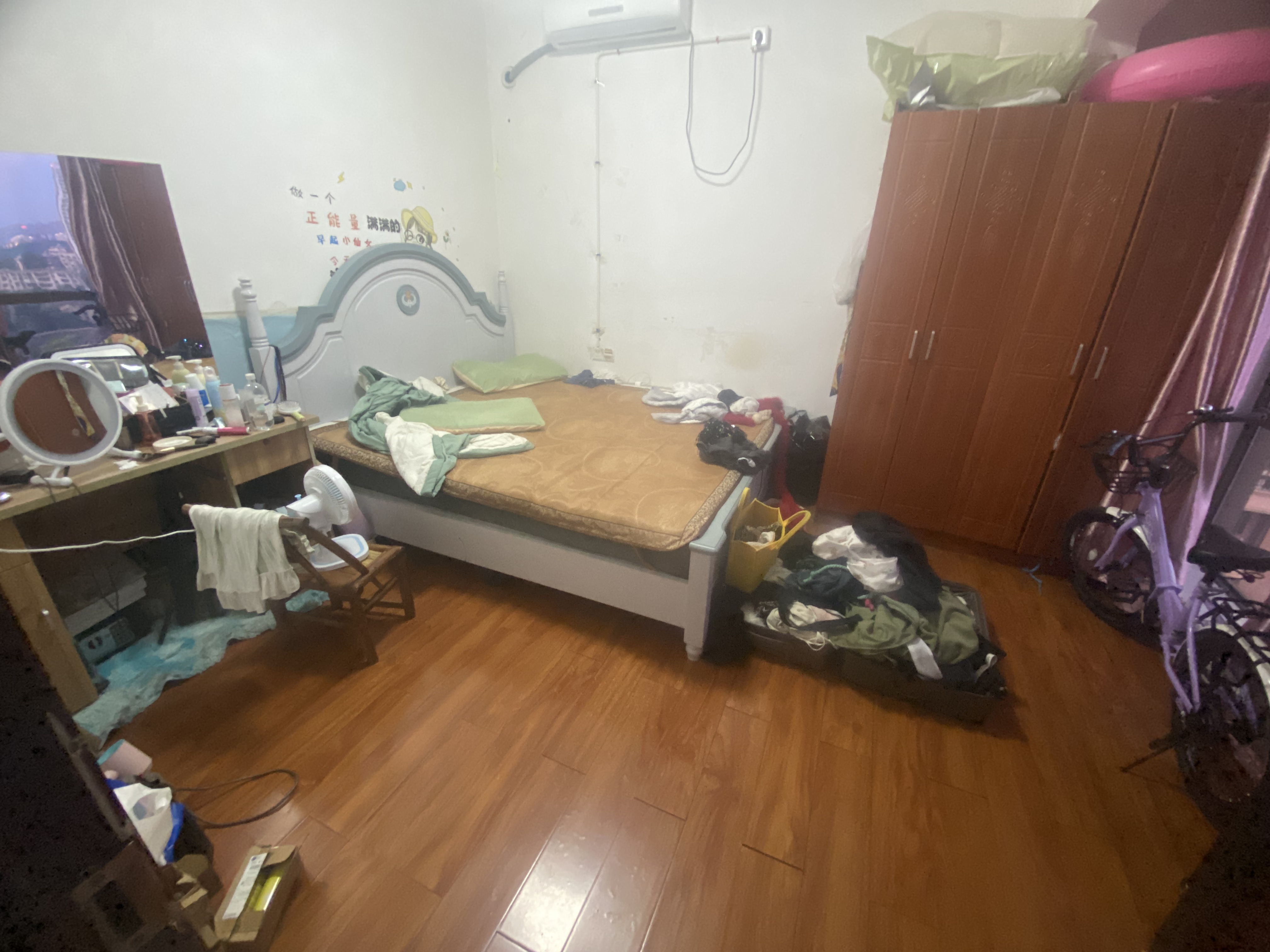 凯旋名门人民中路1006号 3室2厅1卫 53.0万 凯旋名门人民中路1006号 3室2厅1卫 53.0万室内图