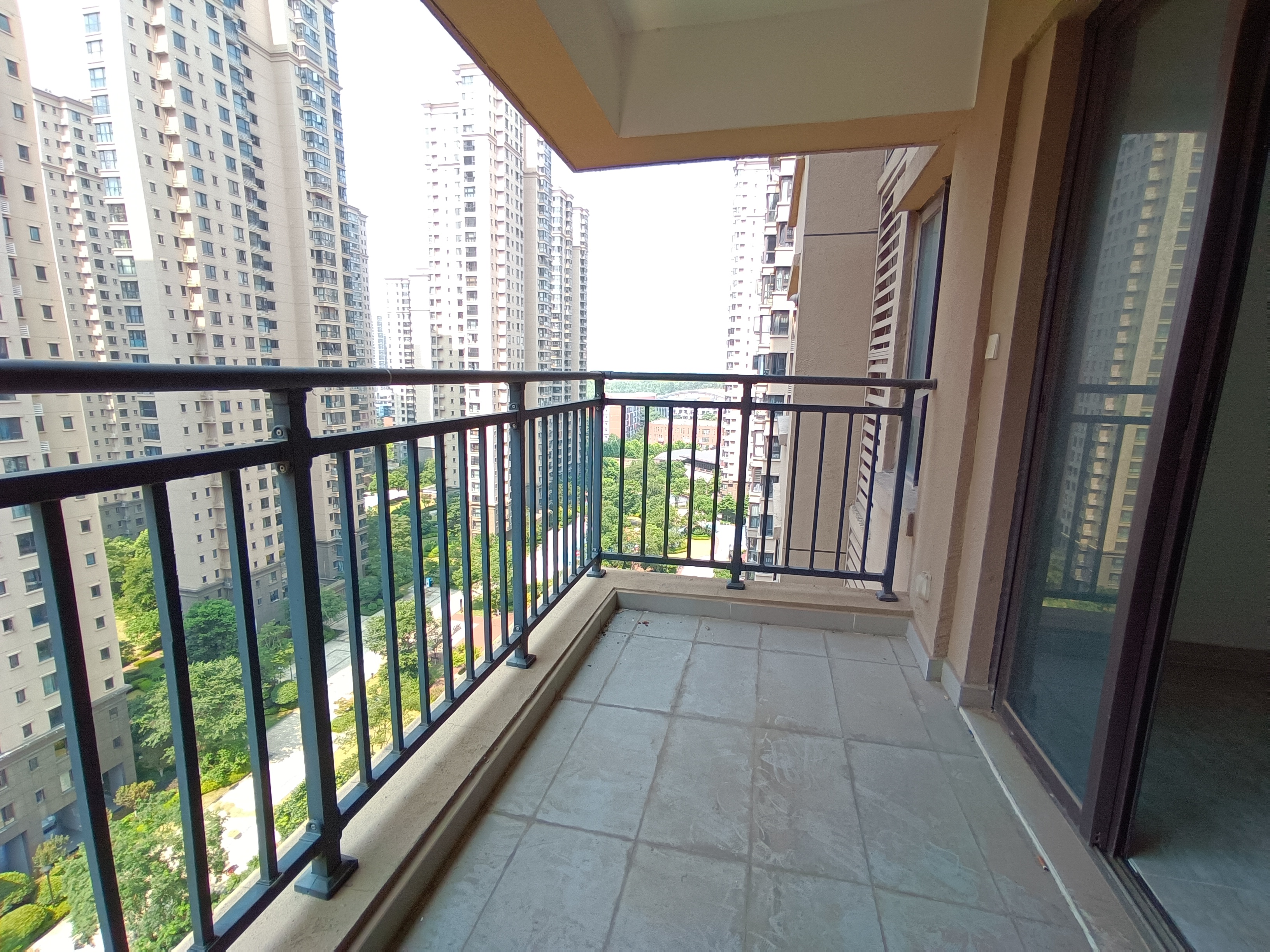 美的翰城  3室2厅2卫    85.8万 美的翰城  3室2厅2卫    85.8万室内图