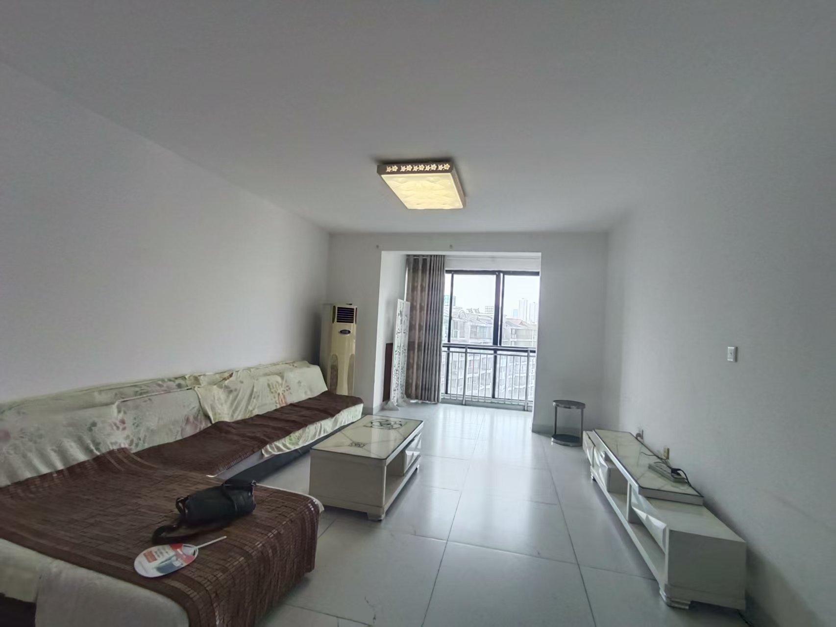 荷塘嘉苑 3室2厅2卫 65.0万 荷塘嘉苑 3室2厅2卫 65.0万室内图