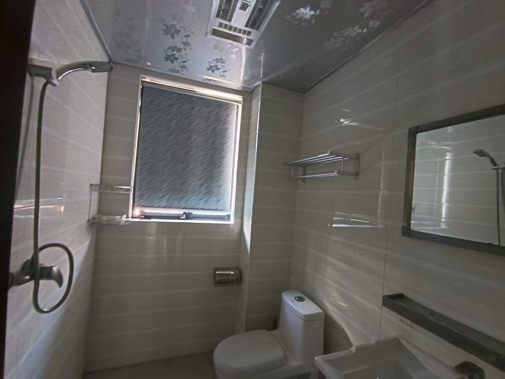 荷塘嘉苑 3室2厅2卫 65.0万 荷塘嘉苑 3室2厅2卫 65.0万室内图