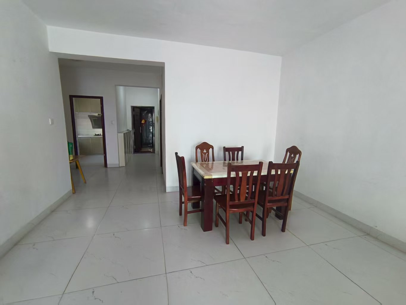 荷塘嘉苑 3室2厅2卫 65.0万 荷塘嘉苑 3室2厅2卫 65.0万室内图