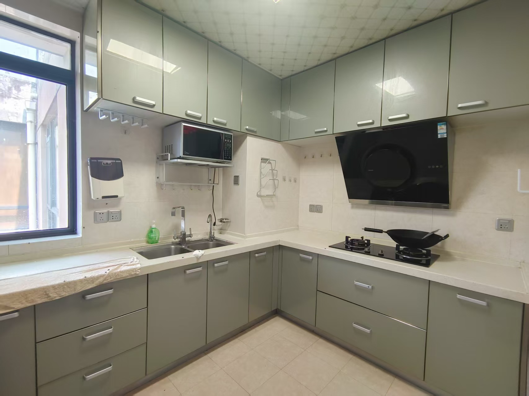 流金岁月-华晨国际 3室2厅2卫 88.0万 流金岁月-华晨国际 3室2厅2卫 88.0万室内图