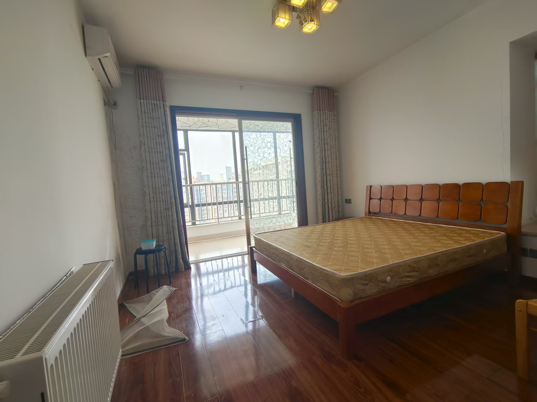 流金岁月-华晨国际 3室2厅2卫 88.0万 流金岁月-华晨国际 3室2厅2卫 88.0万室内图