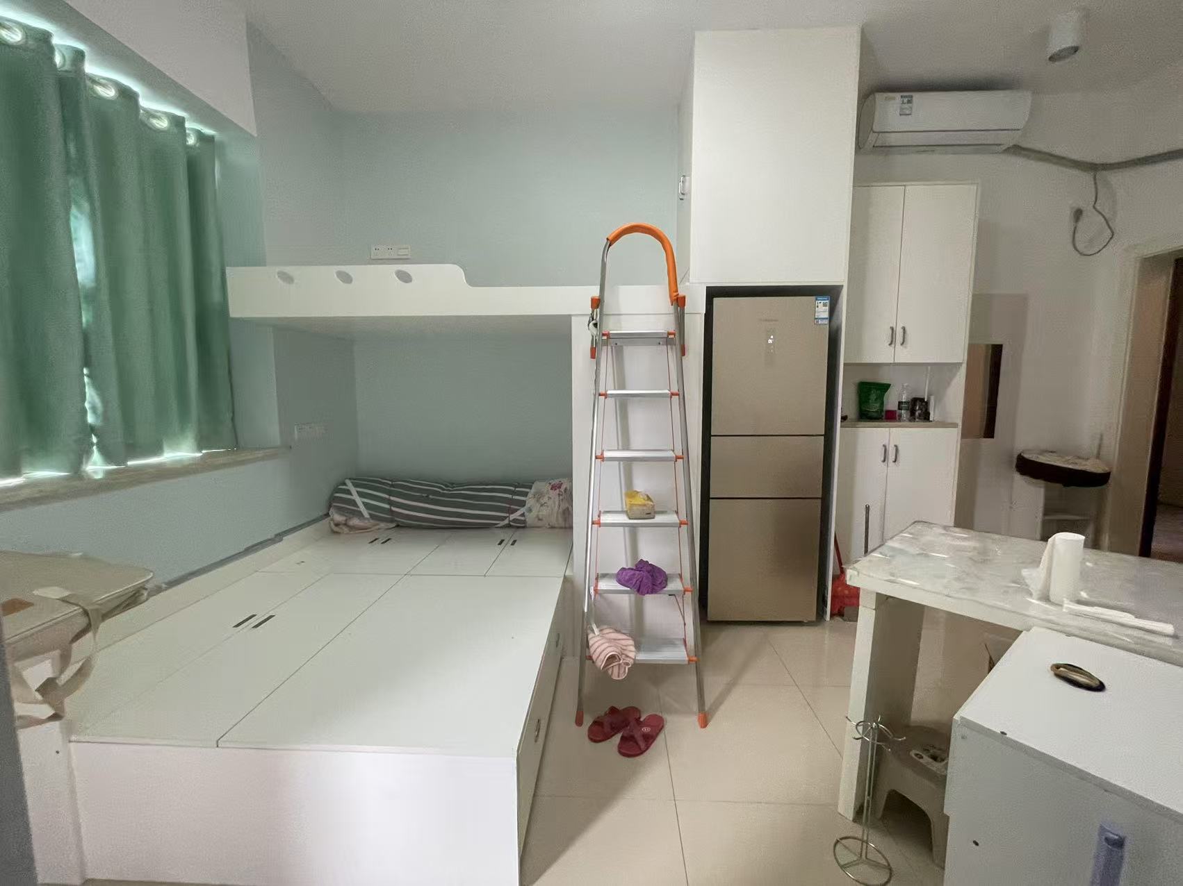 庐山一号  1室1厅1卫    26.0万 庐山一号  1室1厅1卫    26.0万室内图