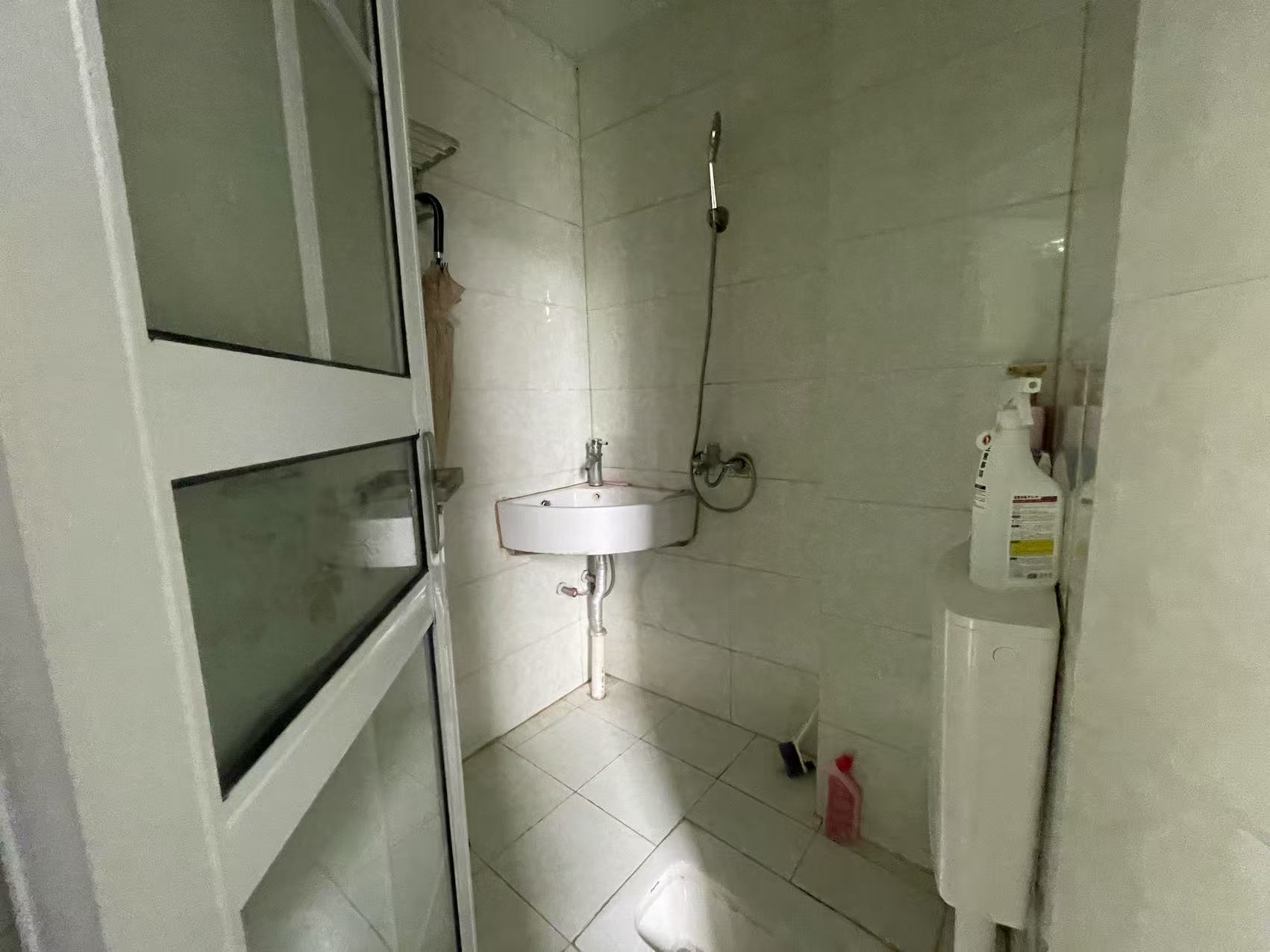 庐山一号  1室1厅1卫    26.0万 庐山一号  1室1厅1卫    26.0万室内图