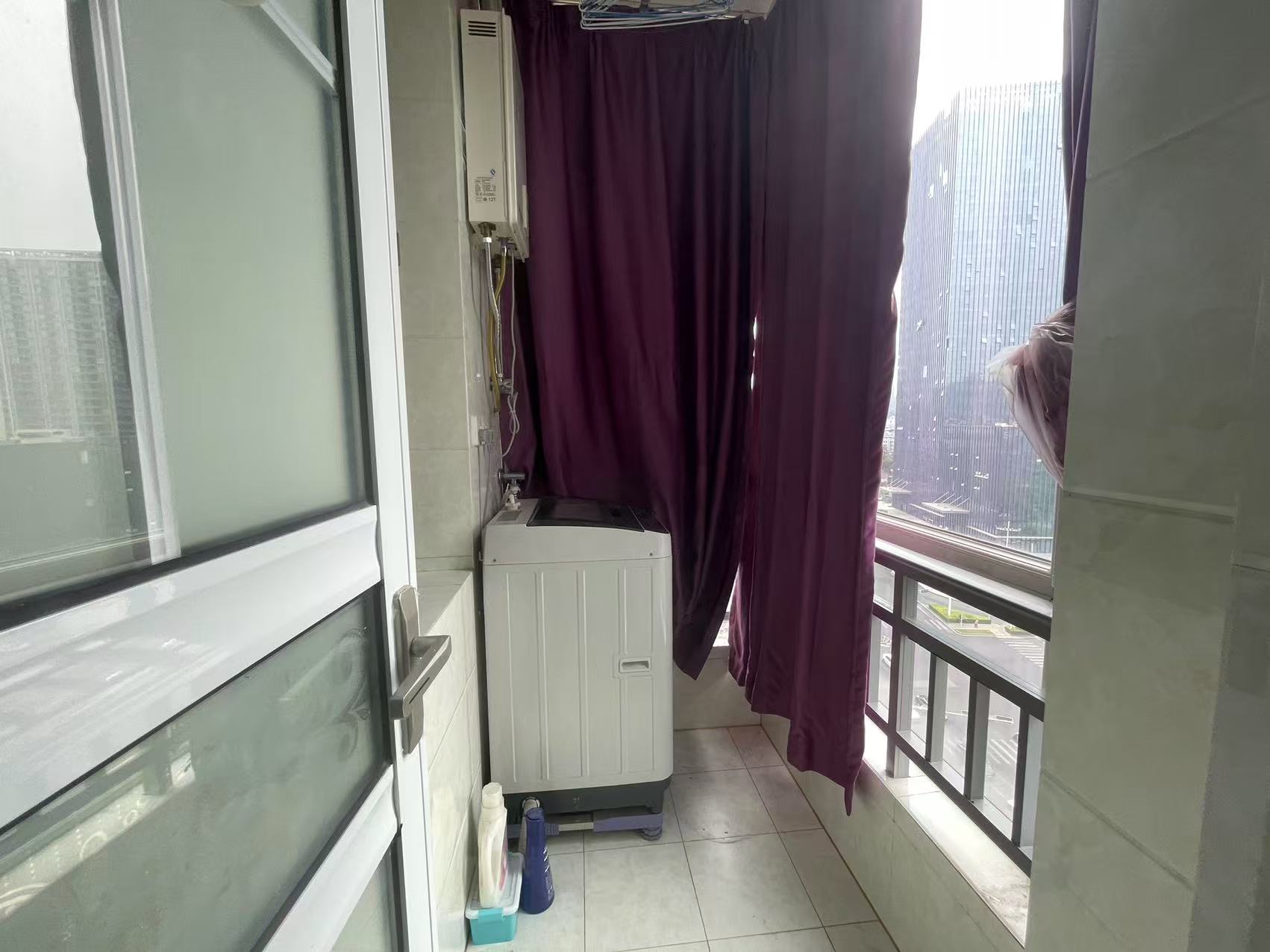 庐山一号  1室1厅1卫    26.0万 庐山一号  1室1厅1卫    26.0万室内图