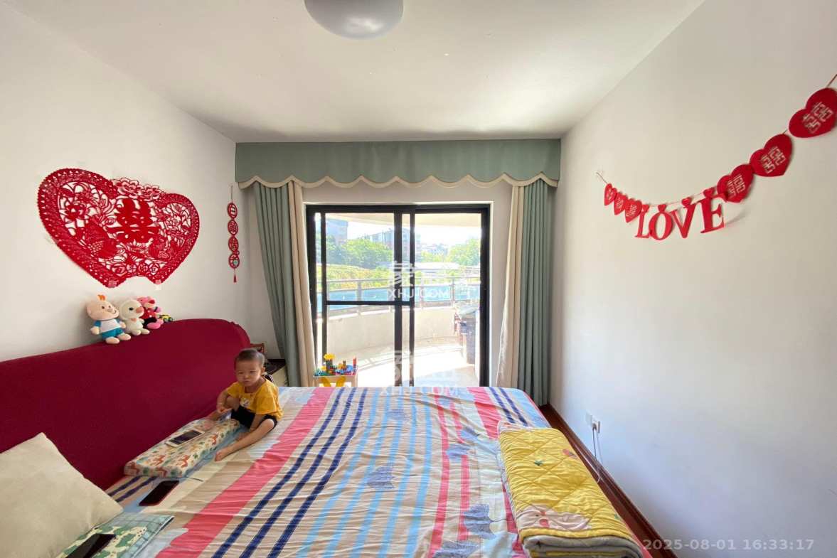 阿普阿布 3室2厅1卫 2000.0元/月 阿普阿布 3室2厅1卫 2000.0元/月室内图