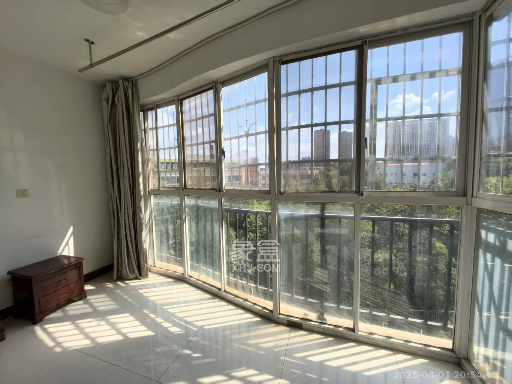 红树湾 2室2厅1卫 1500.0元/月 红树湾 2室2厅1卫 1500.0元/月室内图