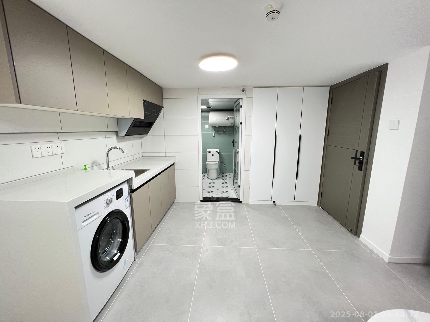 长房时代小镇  1室1厅1卫    1300.0元/月室内图