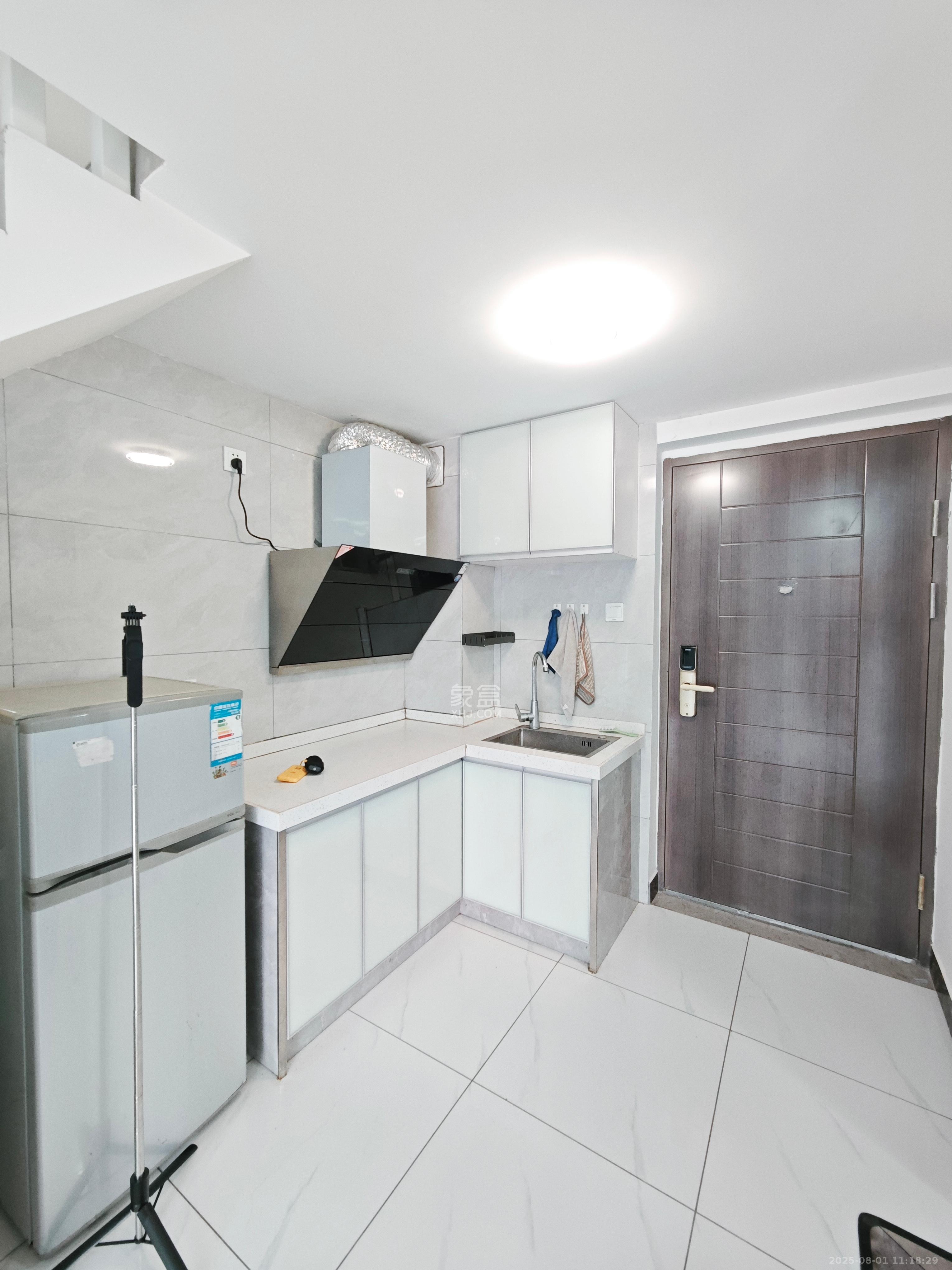 万科金色梦想B区  1室0厅0卫    1800.0元/月 万科金色梦想B区  1室0厅0卫    1800.0元/月室内图