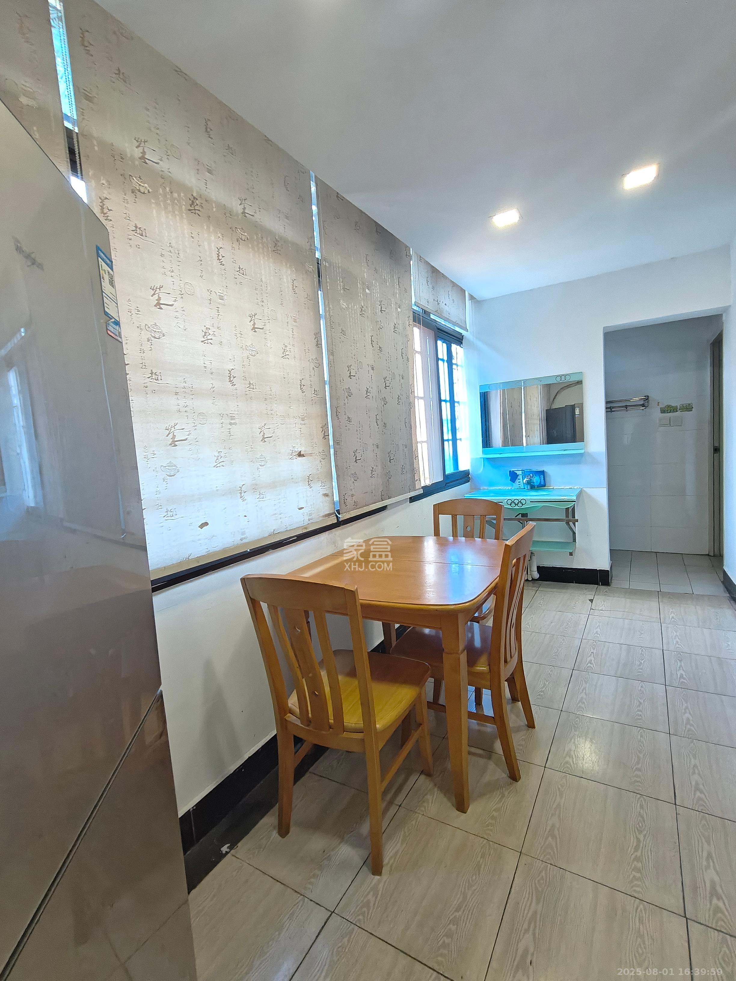 解放东路建行宿舍  3室1厅1卫    2500.0元/月室内图